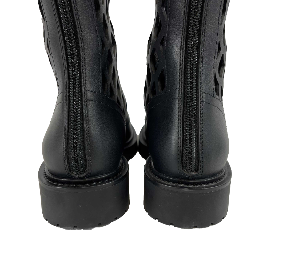 Christian Dior D Trap Black Matte Calfskin High Boots Women's Size 35.5 (US 5.5) - Brand New Luxury Fashion Boots for Evening Parties & Winter Outfits