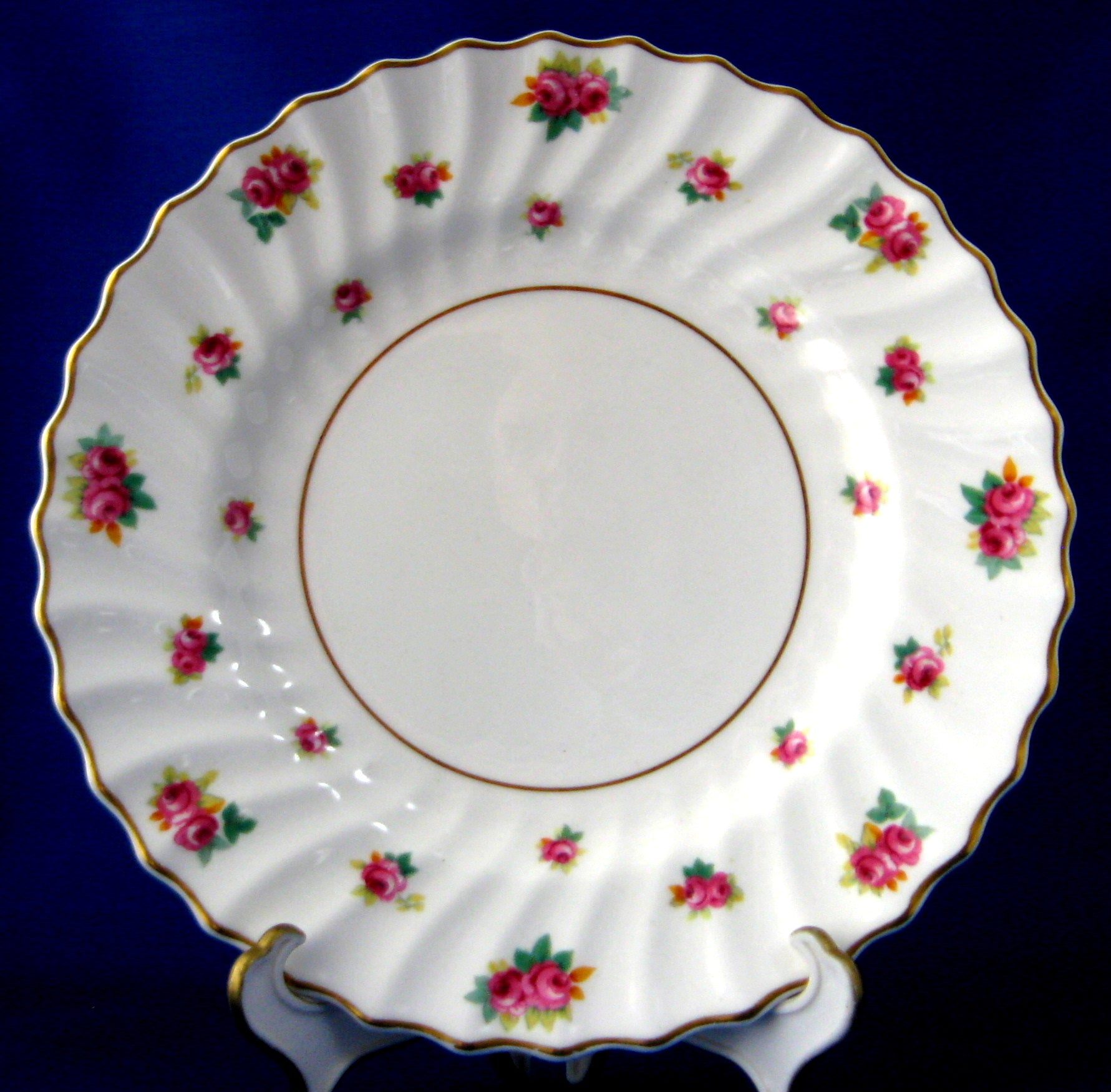 Royal Doulton Rosebud 6.25 Inch Bread and Butter Plate - Vintage 1940s Tea Plate with Floral Design | Perfect for Afternoon Tea, Bridal Shower, and English Cottage Decor
