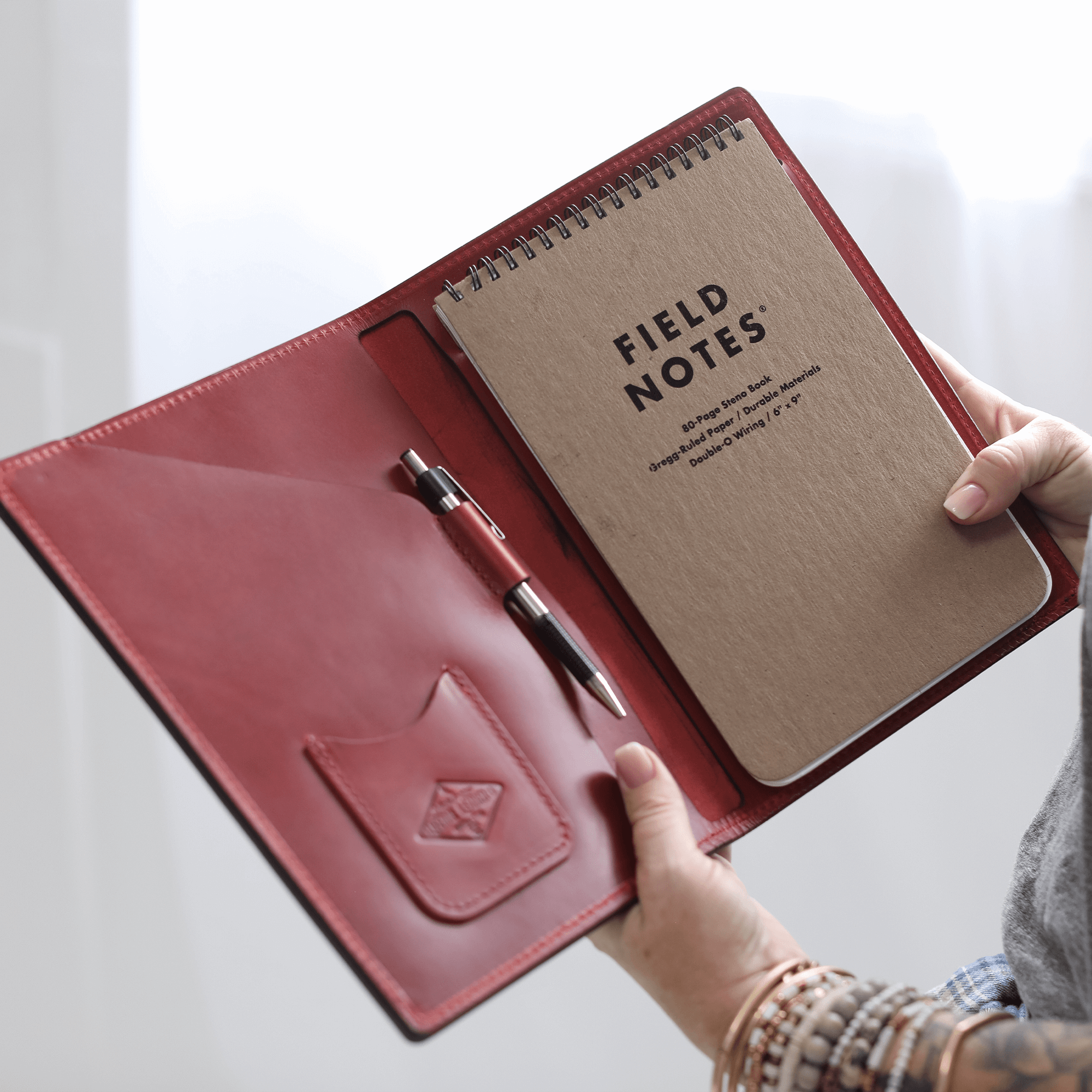 Premium Leather Steno Notebook - Professional Writing Pad for Journaling, Note Taking & Meetings - Classic A5 Size with Smooth Lined Pages