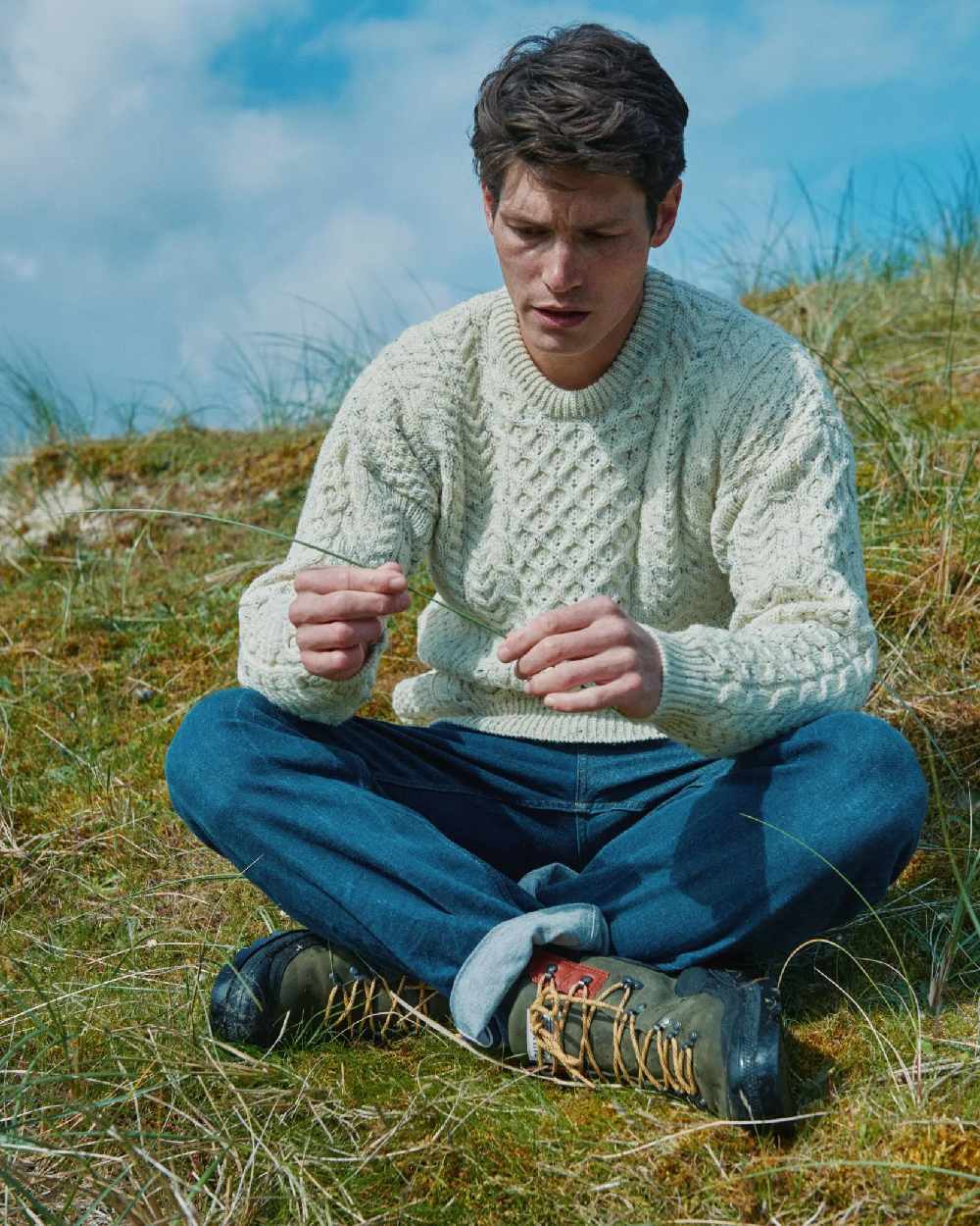 Aran Inishbofin Traditional Irish Wool Sweater for Women & Men - Warm Hand-Knit Cable Knit Pullover for Winter, Fall & Outdoor Activities