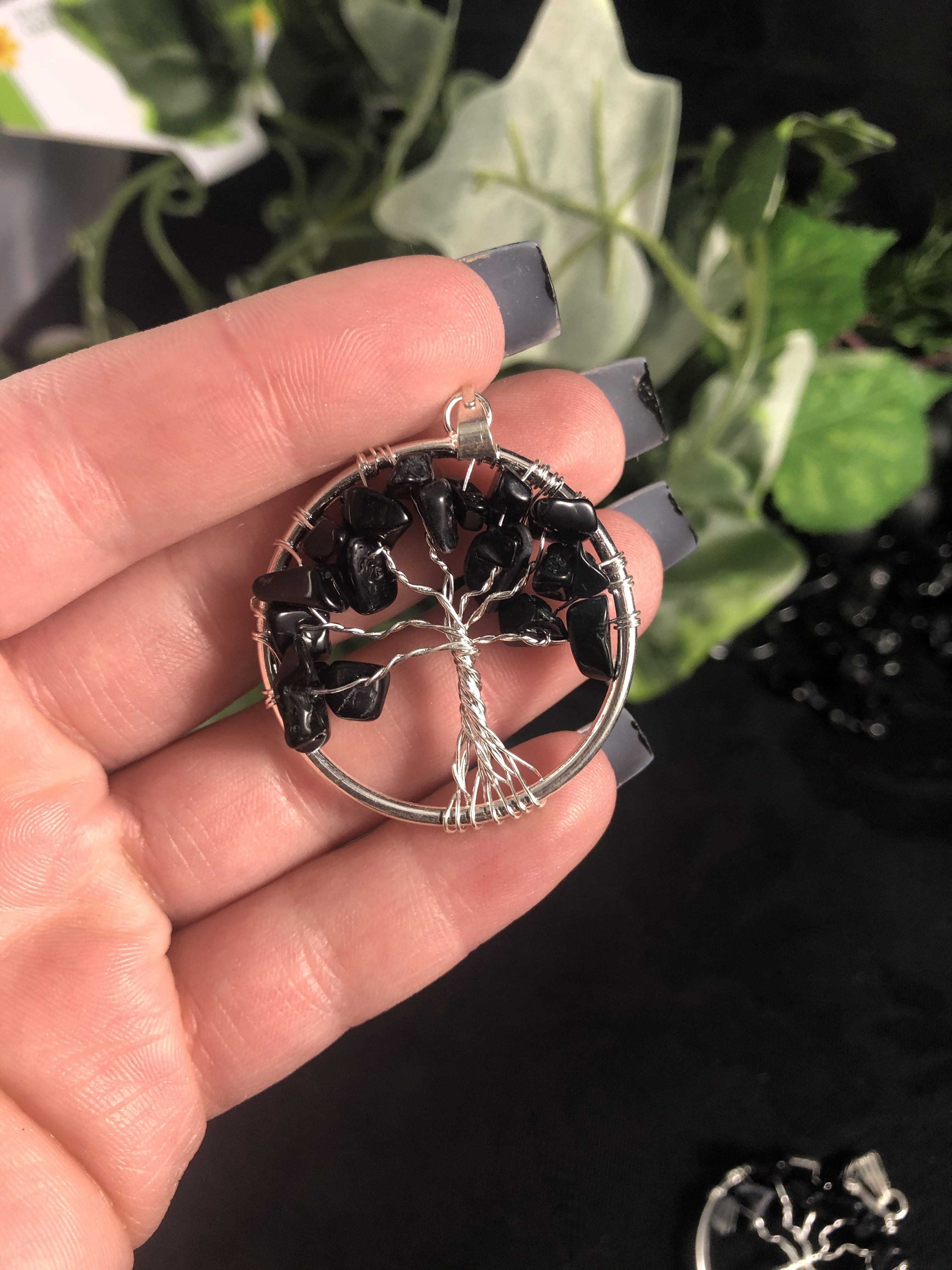 Natural Black Agate Tree of Life Pendant Necklace - Handcrafted Spiritual Jewelry for Women & Men - Perfect for Meditation, Yoga & Gift Giving