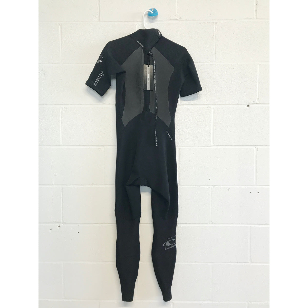 O'Neill Epic Men's 2mm Short Sleeve Full Wetsuit for Surfing, Diving & Water Sports - Premium Neoprene Comfort & Warmth