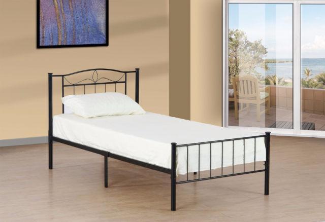 Modern Black Metal Platform Bed Frame - Queen Size, Sturdy Steel Slat Support, Noise-Free Design for Bedroom, Guest Room, Dormitory