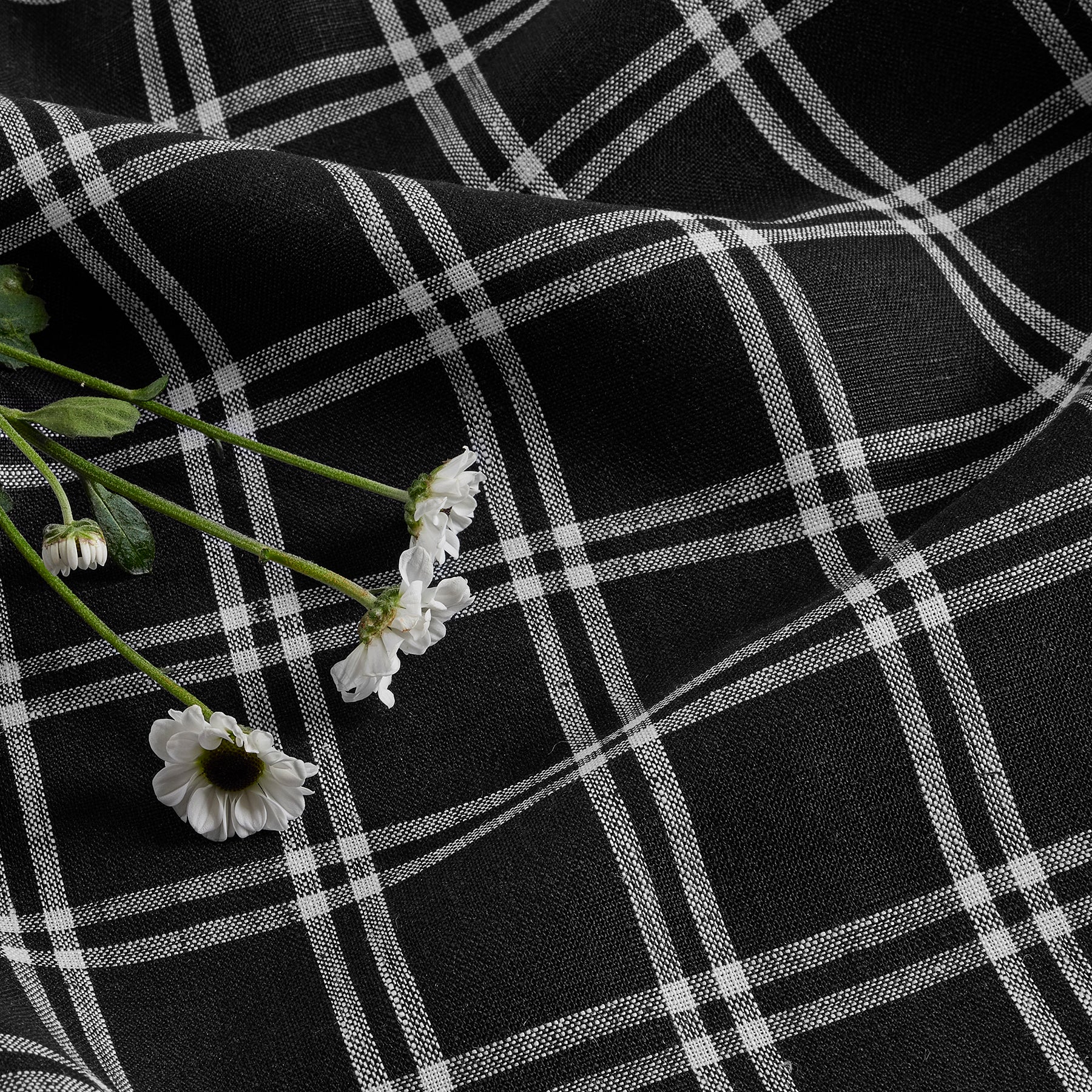 Premium Marseille Plaid Tablecloth - Waterproof & Stain-Resistant - Perfect for Dining, Picnics & Outdoor Events