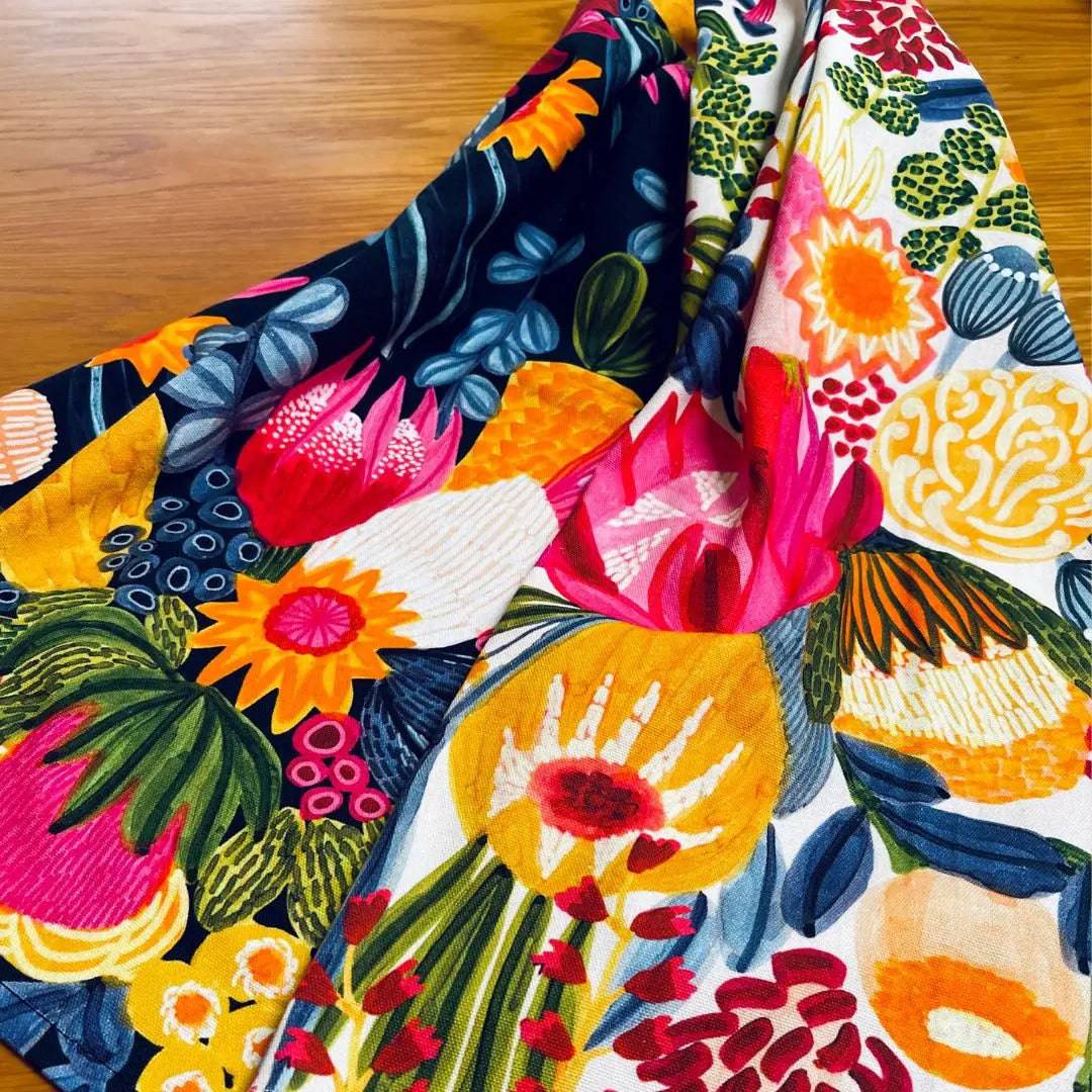 Premium Bush Flowers Tea Towel Set - 100% Cotton Kitchen Towels (Set of 3) - Absorbent & Decorative for Tea Time, Baking & Kitchen Decor