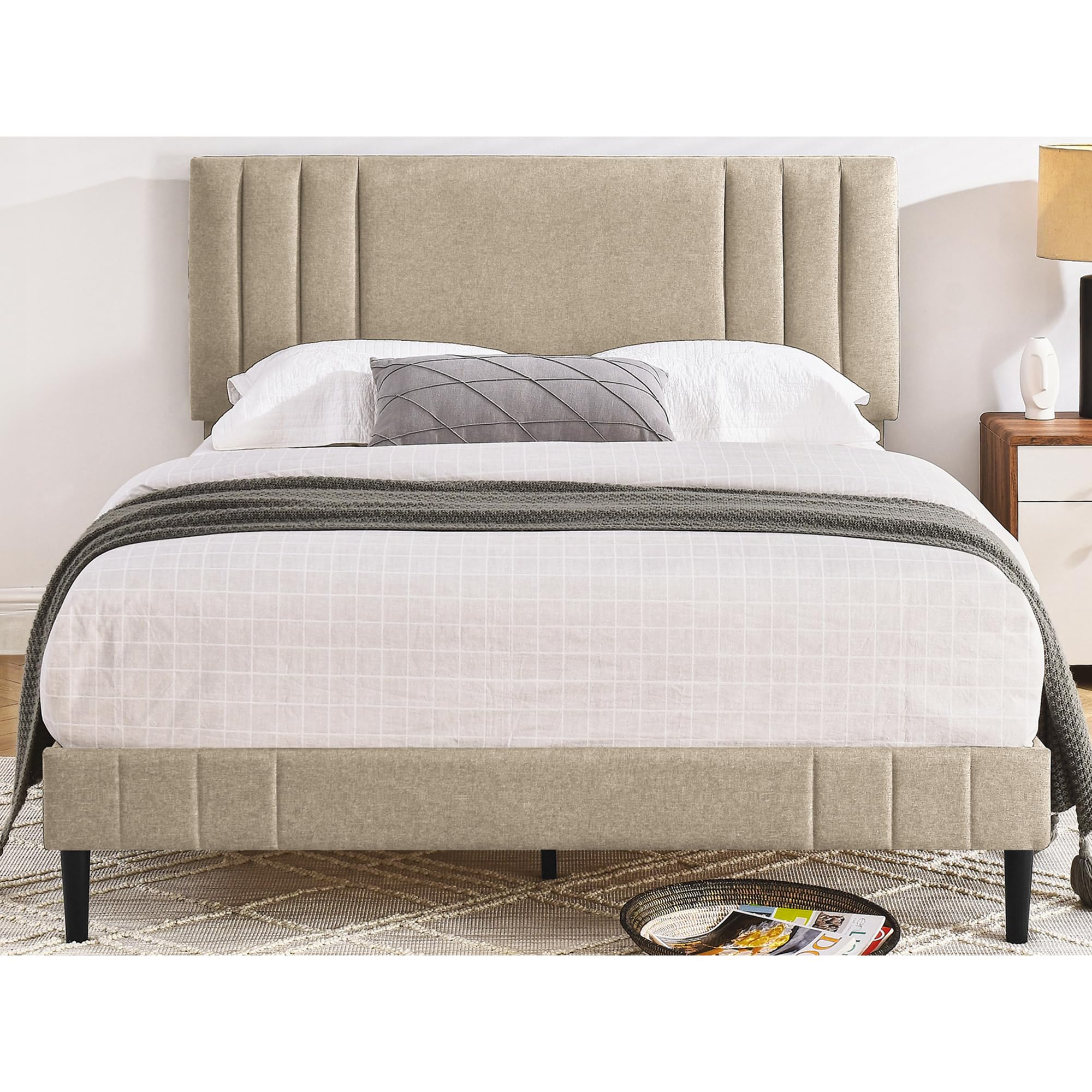 Chicago Modern Tufted Upholstered Platform King Size Bed Frame with Linen Fabric - Luxury Bedroom Furniture for Master Suite, Guest Room & Apartment