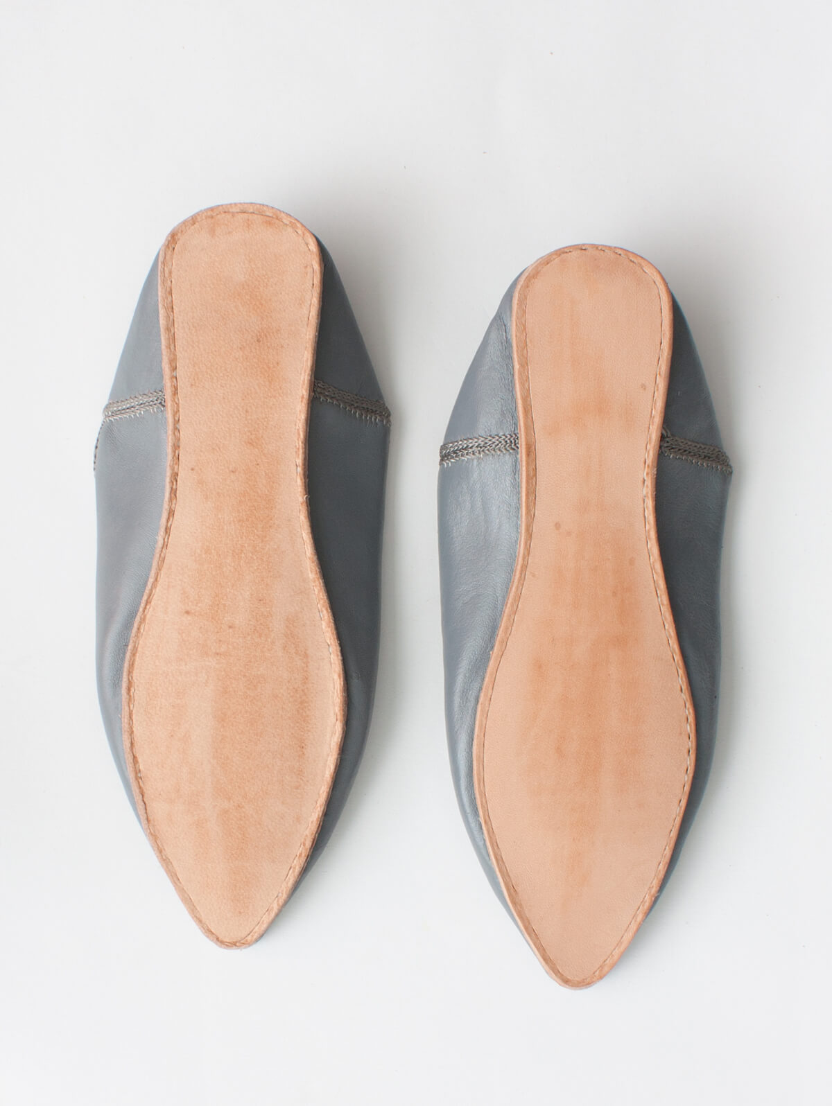 Authentic Moroccan Plain Pointed Babouche Slippers - Soft Grey Leather Comfortable House Shoes | Perfect for Home, Lounge & Cultural Fashion