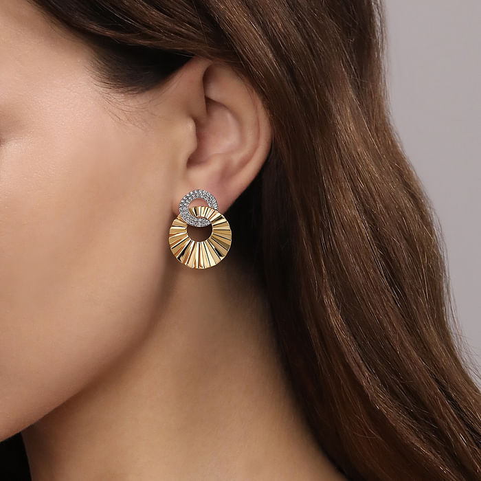 Exquisite Diamond & Gold Intertwined Earrings for Women - Elegant Jewelry Gift for Weddings, Parties & Special Occasions