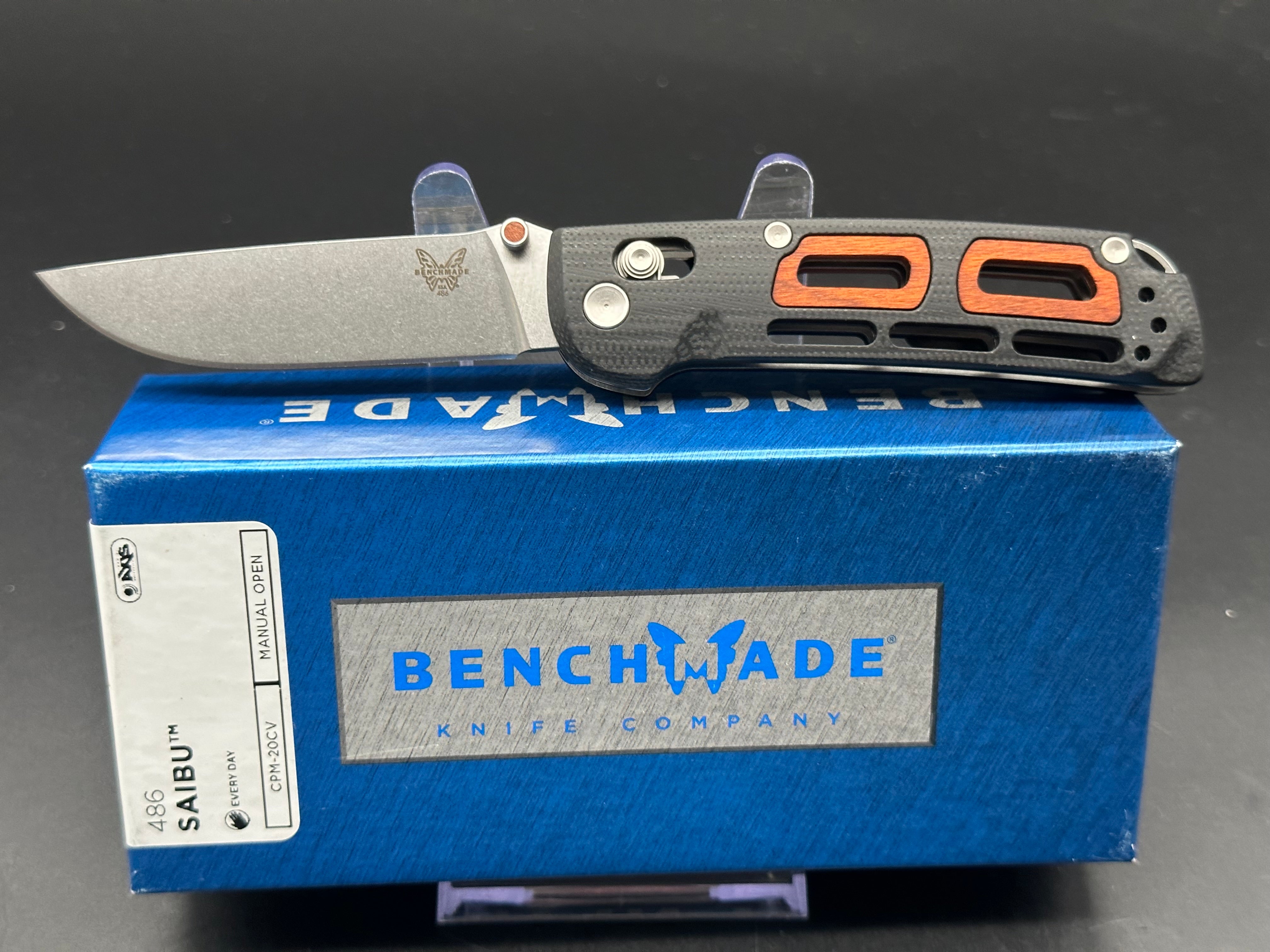 Benchmade Saibu Folding Knife - Premium EDC Pocket Knife for Outdoor, Camping & Everyday Carry | High-Quality Stainless Steel Blade with Ergonomic Grip