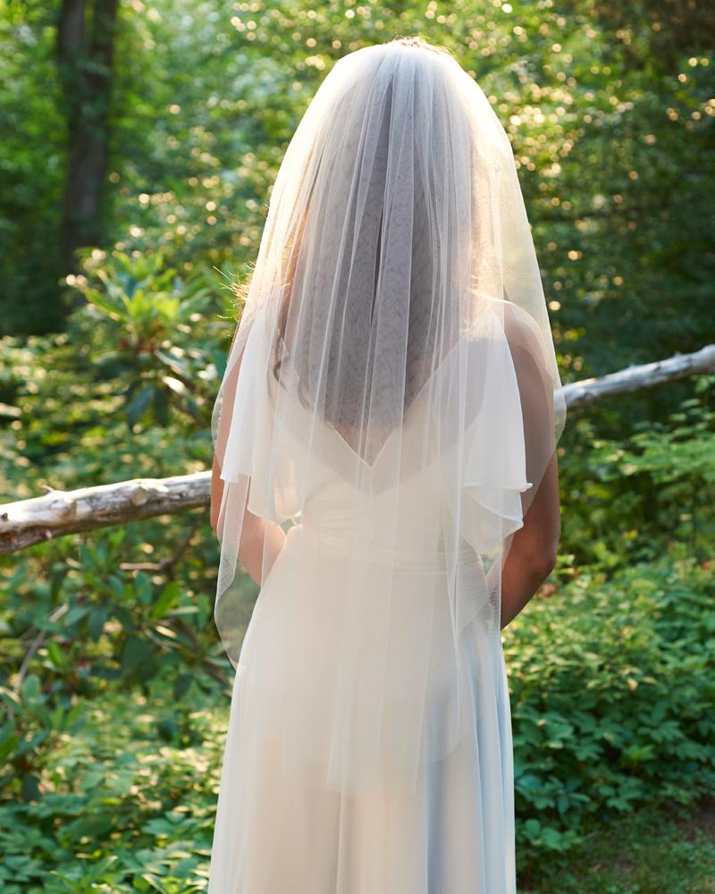 Elegant Simple Cut Edge Veil - Perfect for Weddings, Bridal Accessories & Special Occasions
