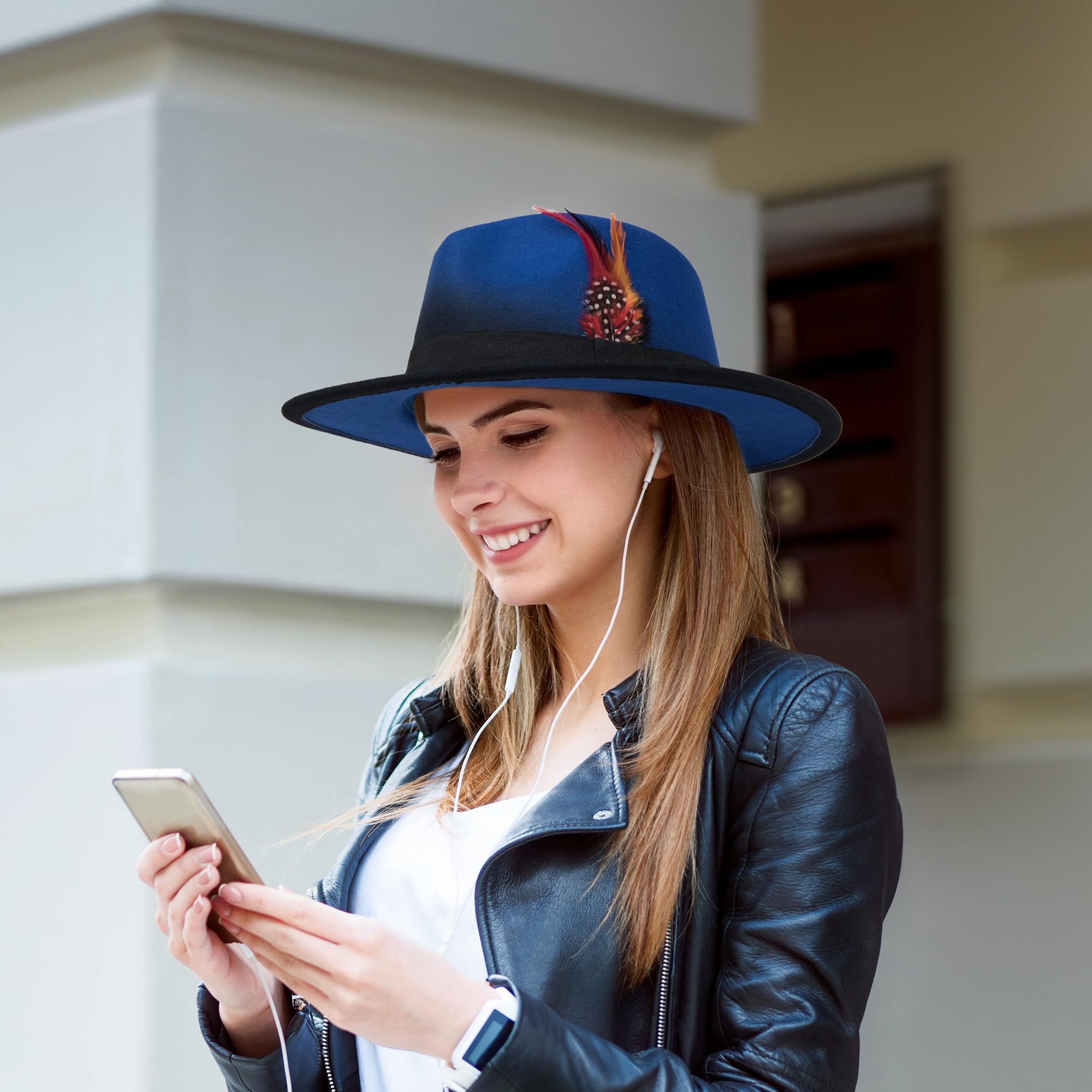 Stylish Women's Fedora Hat - Fashionable Gradient Felt Panama Hat with Chain & Feather Decoration | Perfect for Outdoor Events, Parties, and Summer Vacations