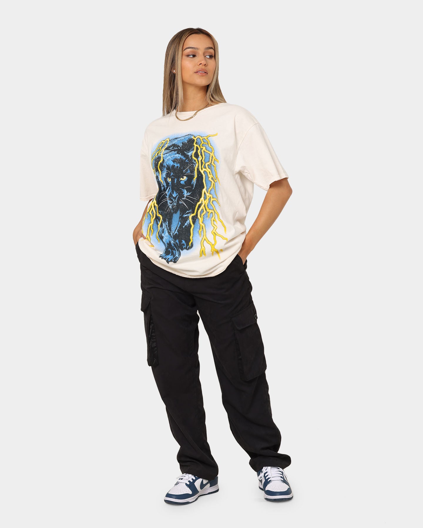 Vintage American Thrift OG Panther Graphic T-Shirt - Off White | Retro Streetwear for Men & Women | Perfect for Casual Outfits, Concerts, and Urban Fashion