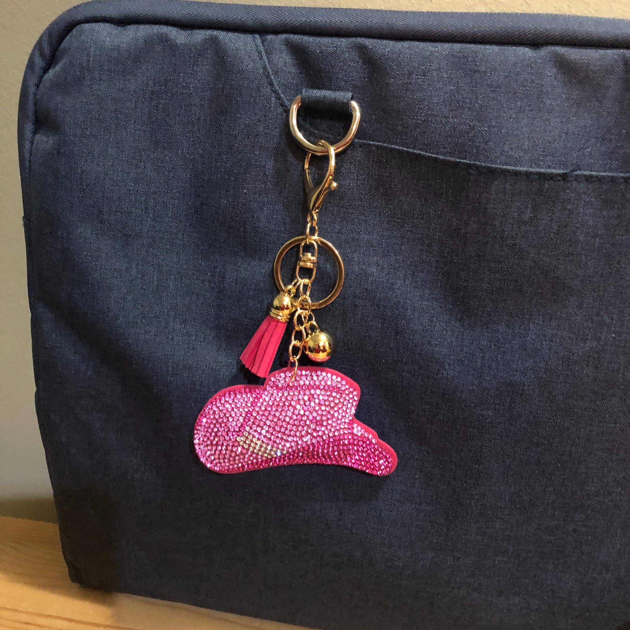 Stylish Pink Cowboy Hat Keychain for Women & Girls - Trendy Purse Charm for Handbags, Cowgirl Accessories & Gifts - Perfect for Western Parties, Country Concerts & Cowgirl Fashion