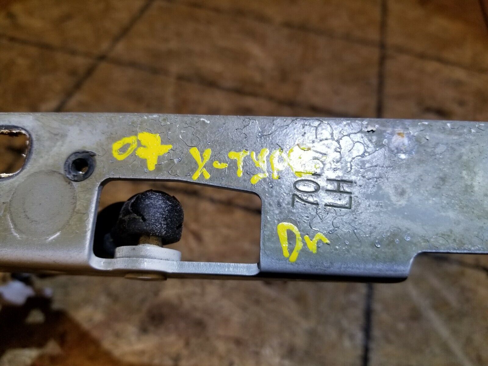 2004-2008 Jaguar X-Type Trunk Hinge with Shock Support Pair - OEM Replacement Part #86k - Perfect for Trunk Lid Repair & Maintenance