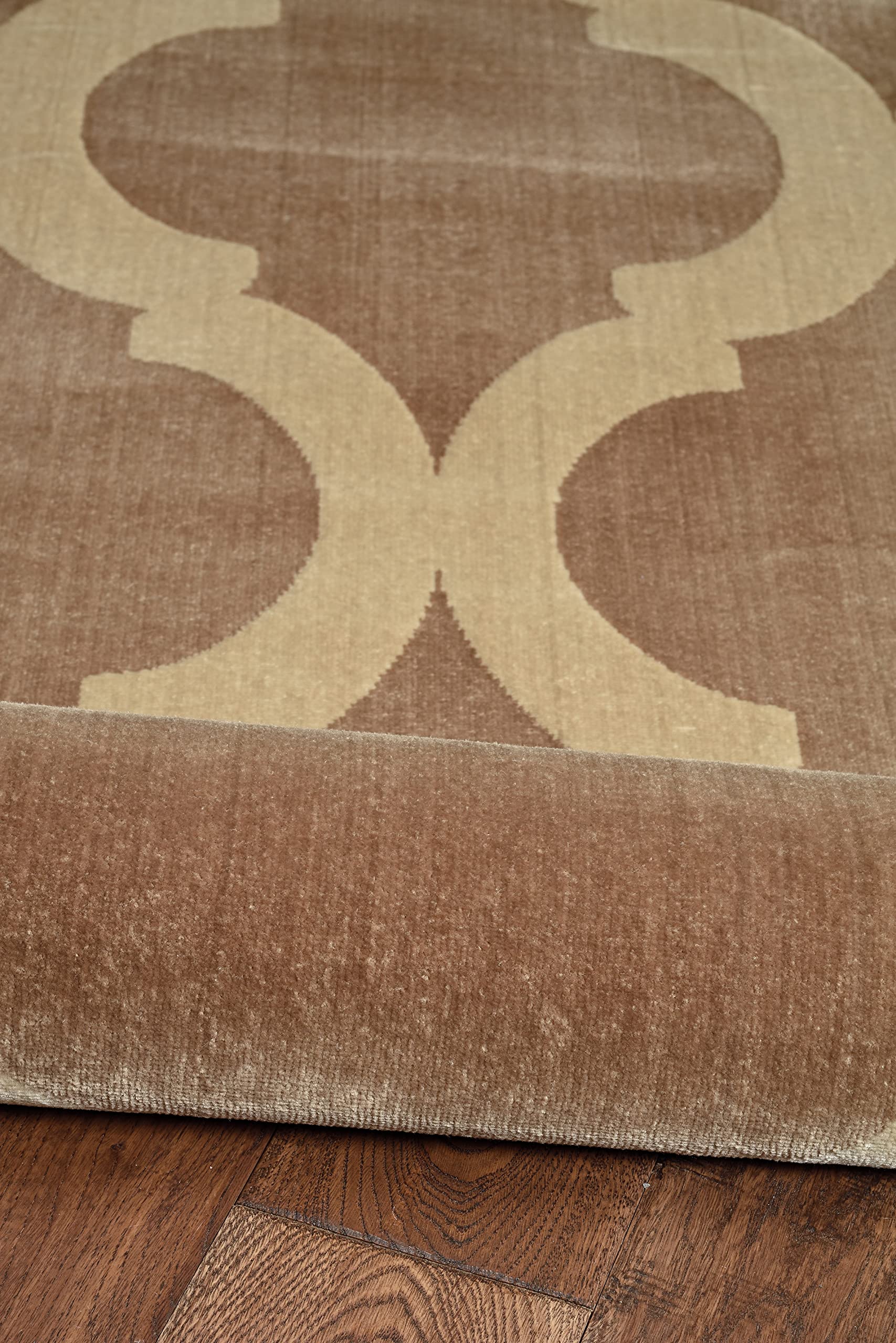 Linon Garlon Dara 8' x 10' Beige & Sand Area Rug - Soft Living Room Rug, Bedroom Carpet for Home Decor | Perfect for Family Rooms, Offices & Cozy Spaces