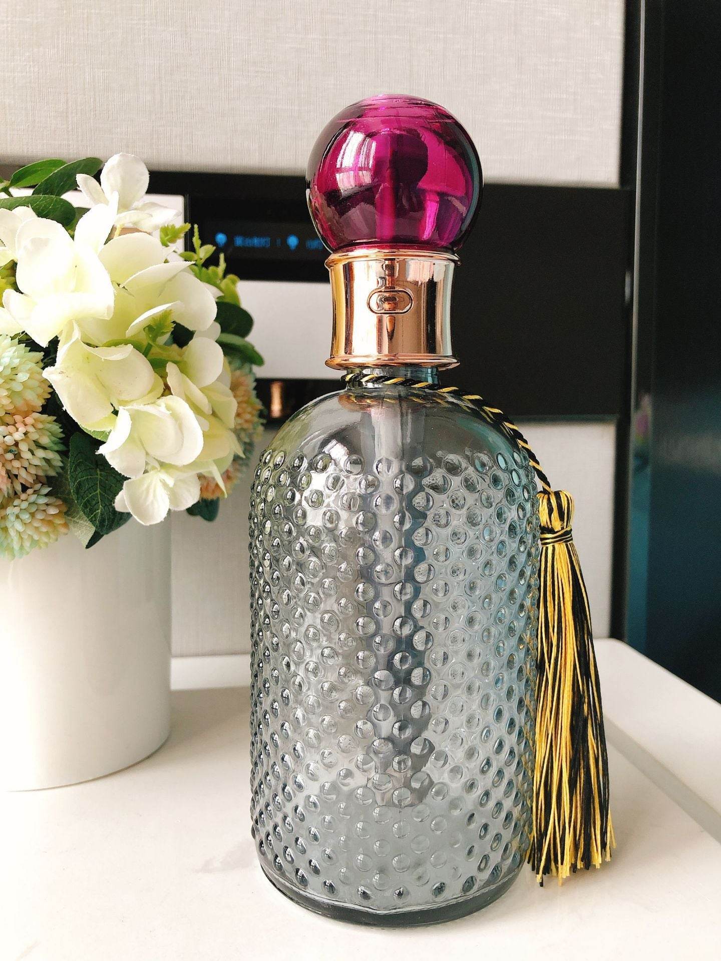 Elegant Perfume-Shaped Glass Essential Oil Diffuser & Humidifier - Perfect for Aromatherapy, Home Spa, and Office Relaxation