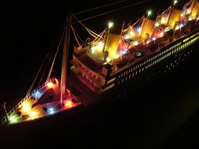 Titanic Wooden Model Cruise Ship 32