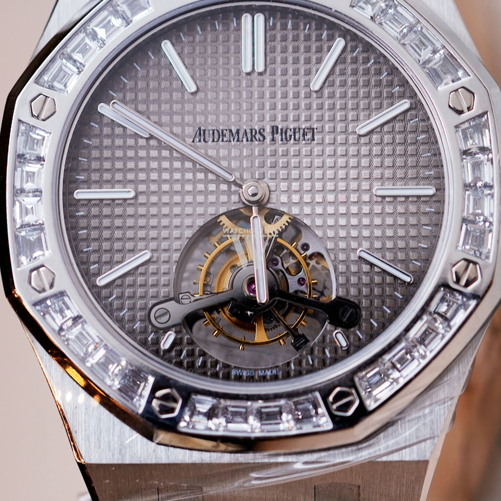 Audemars Piguet Royal Oak 41mm Smoked Grey Dial 950 Platinum Men's Watch 26516PT.ZZ.1220PT.01 - Luxury Swiss Timepiece for Business & Formal Occasions
