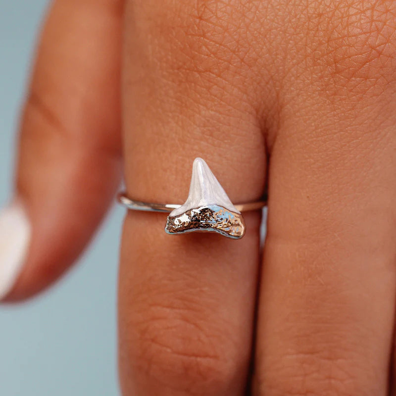 Stone Shark Tooth Ring for Men - Handmade Adjustable Stainless Steel Jewelry - Perfect for Beach Parties, Gifts, and Outdoor Adventures