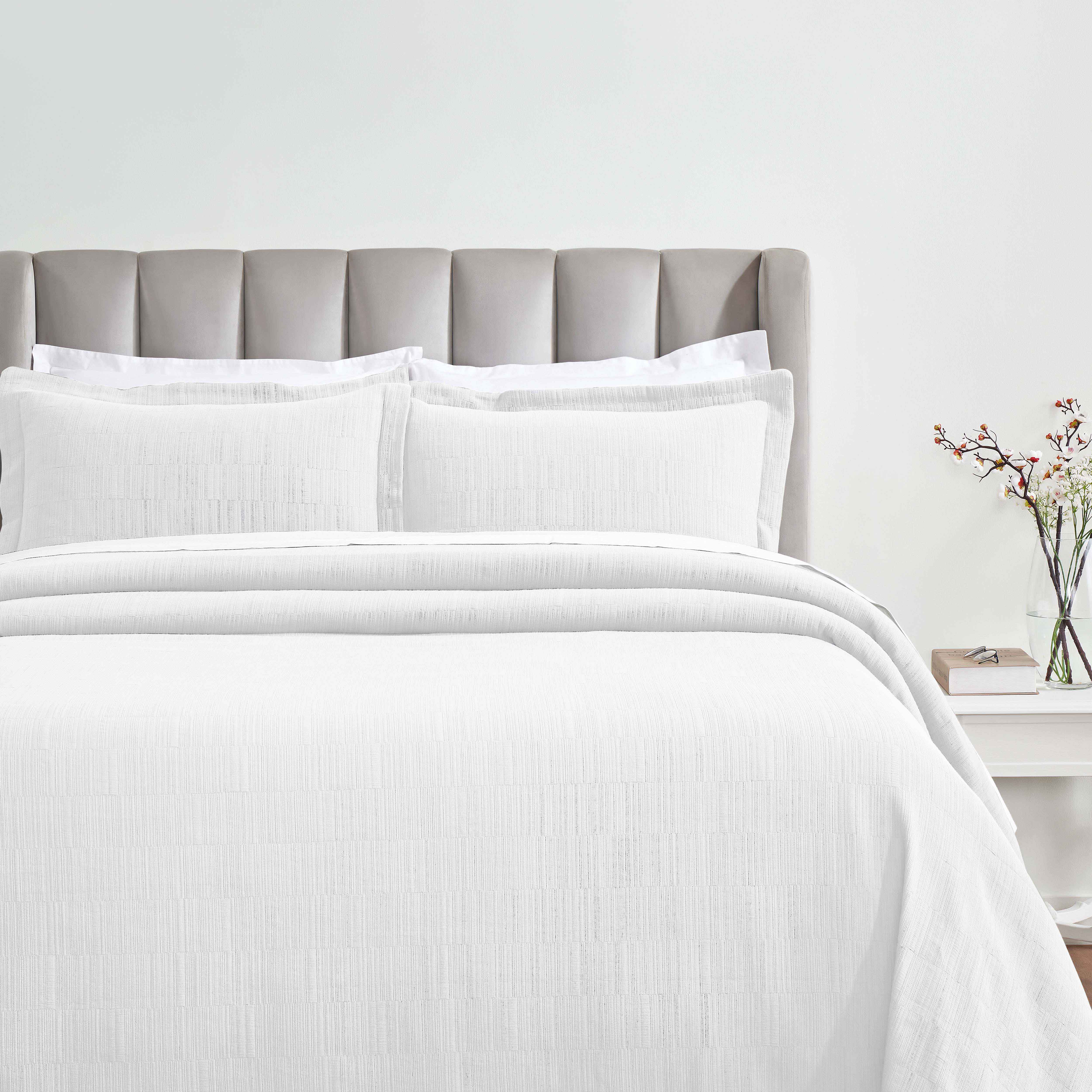 Premium Zenith Cotton Medium Weight Matelasse Bedspread & Sham Set - Queen Size, Luxury Textured Bedding for Master Bedroom & Guest Room Decor