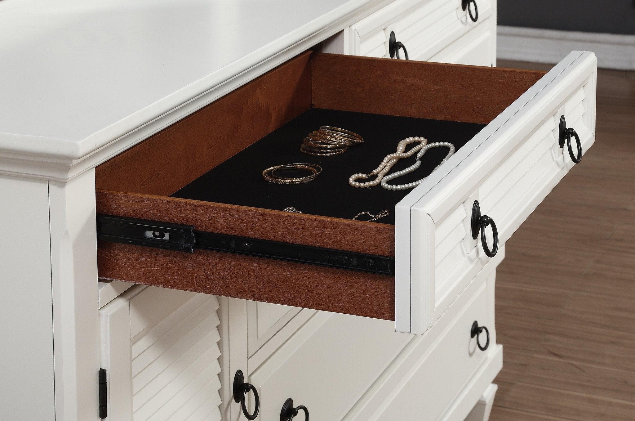 Regitina 016 White Dresser for Bedroom - Modern 6-Drawer Chest with Soft Close Drawers, Perfect for Bedroom Storage & Organization (White Finish) | Ideal for Master Bedroom, Guest Room, or Nursery Furniture Setup