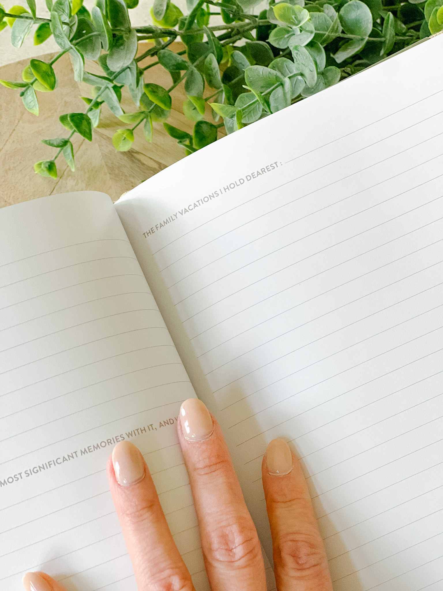Grandma's Story - Personalized Keepsake Memory Book for Cherished Family Memories | Perfect for Gifts, Scrapbooking & Preserving Family History