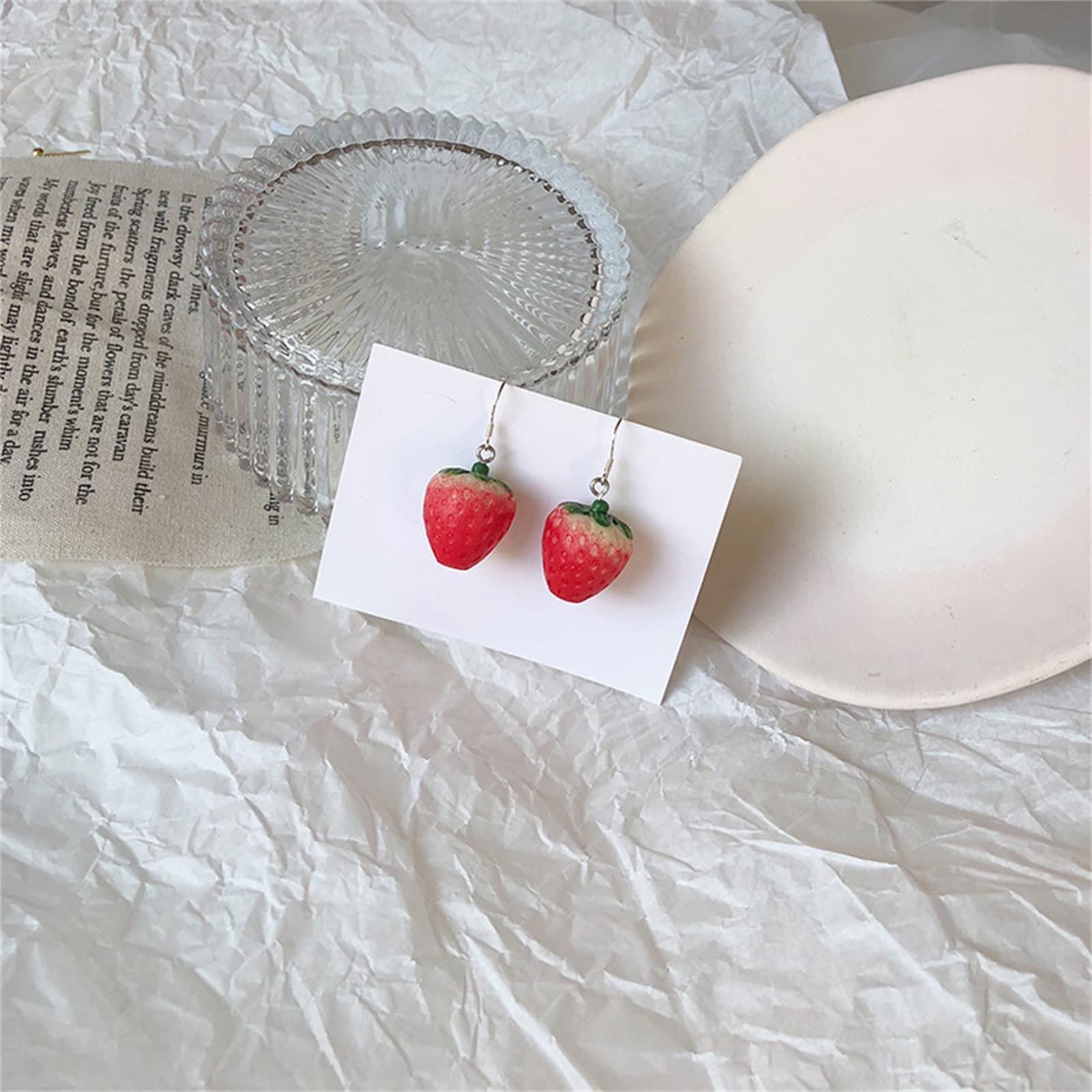 MALOYANVE 3D Acrylic Strawberry Drop Earrings for Women - Cute Red Fruit Resin Dangle Earrings - Fashion Jewelry for Casual Wear, Parties & Everyday Accessories