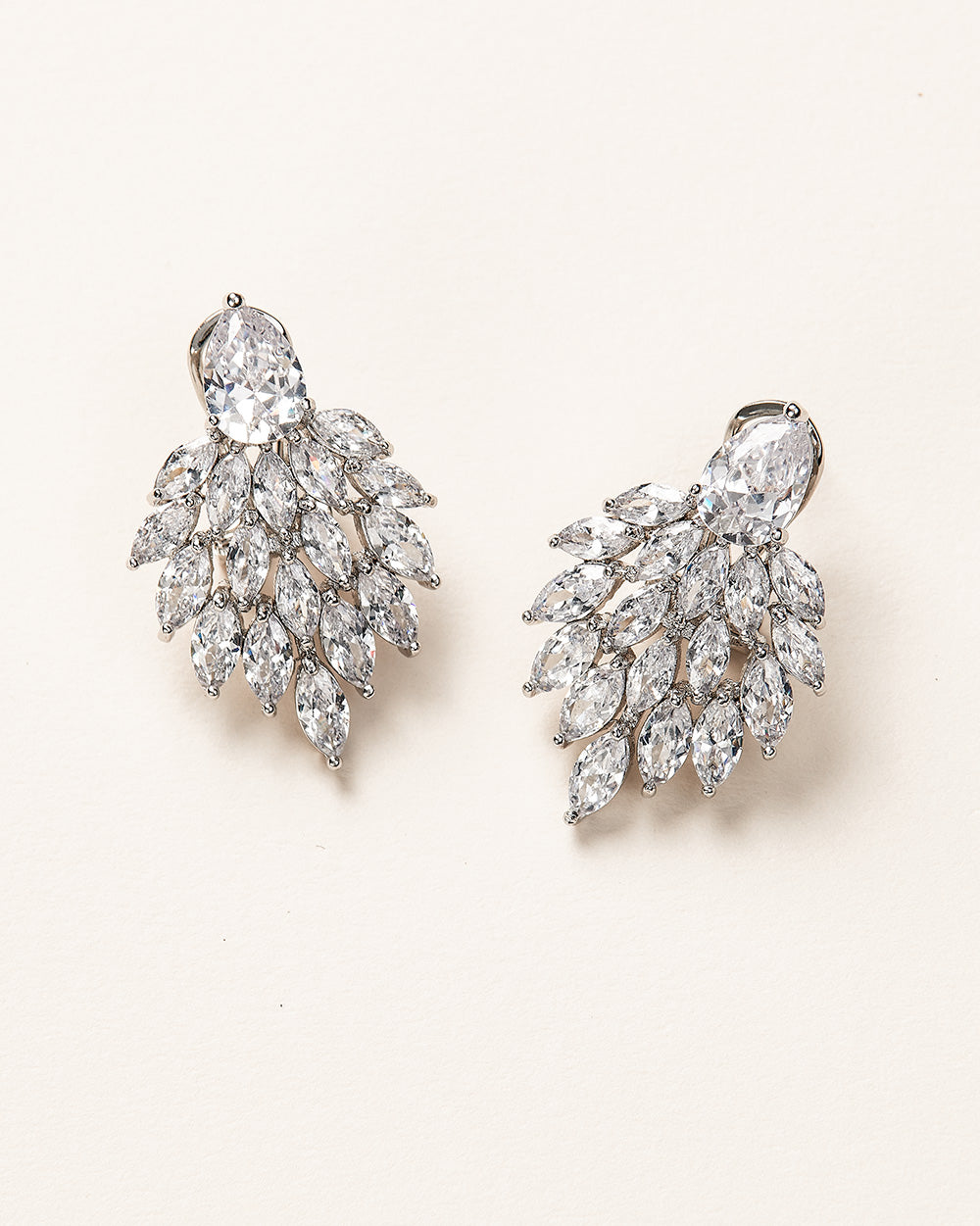 Ramona Earrings for Women - Elegant Gold Hoop Earrings, Hypoallergenic & Lightweight, Perfect for Everyday Wear, Parties & Gifts