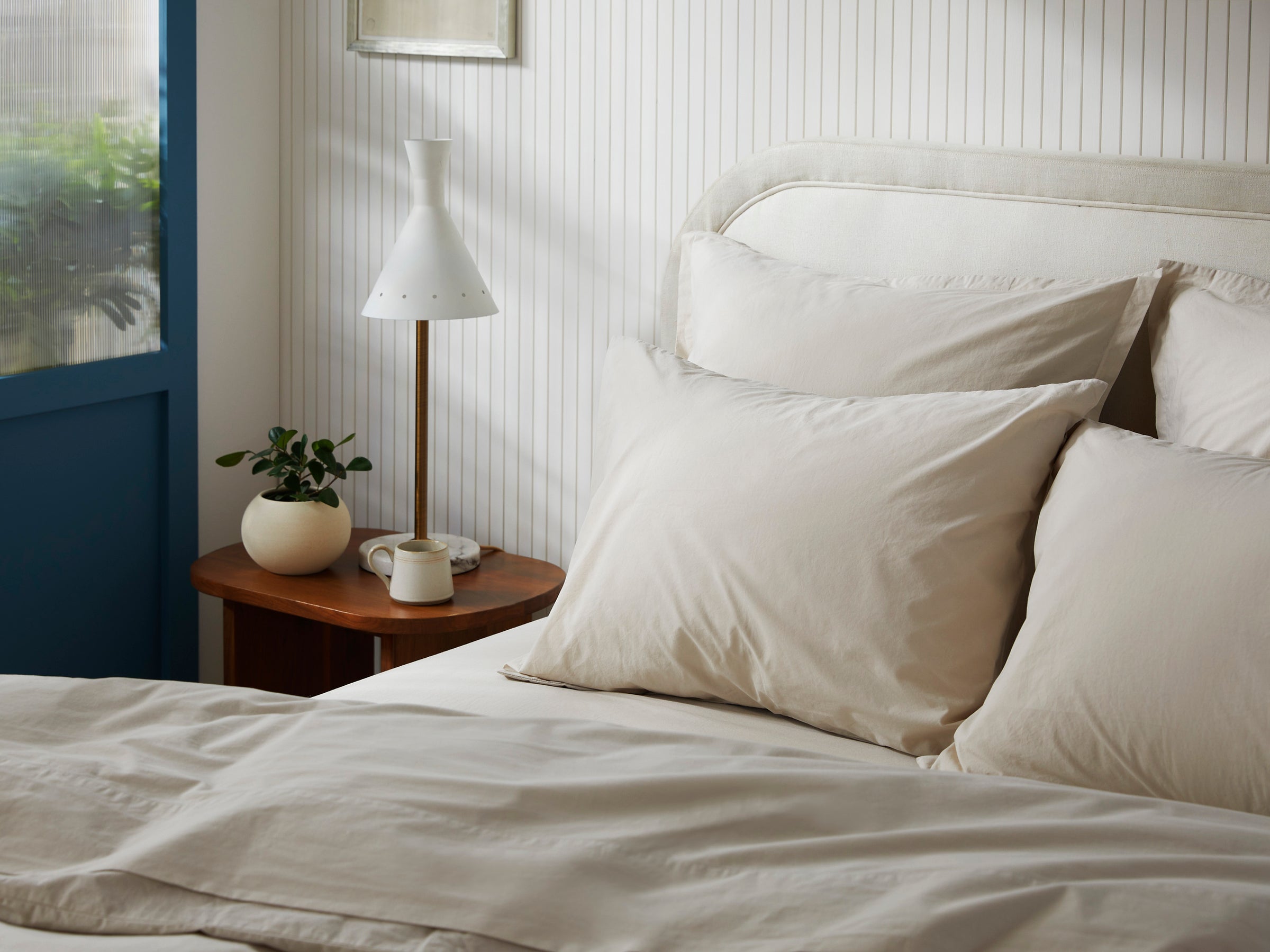 Premium Brushed Cotton Fitted Sheet - Soft & Breathable Deep Pocket Bed Sheet (Bone White) - Perfect for Cozy Bedrooms, Guest Rooms & Dorm Essentials
