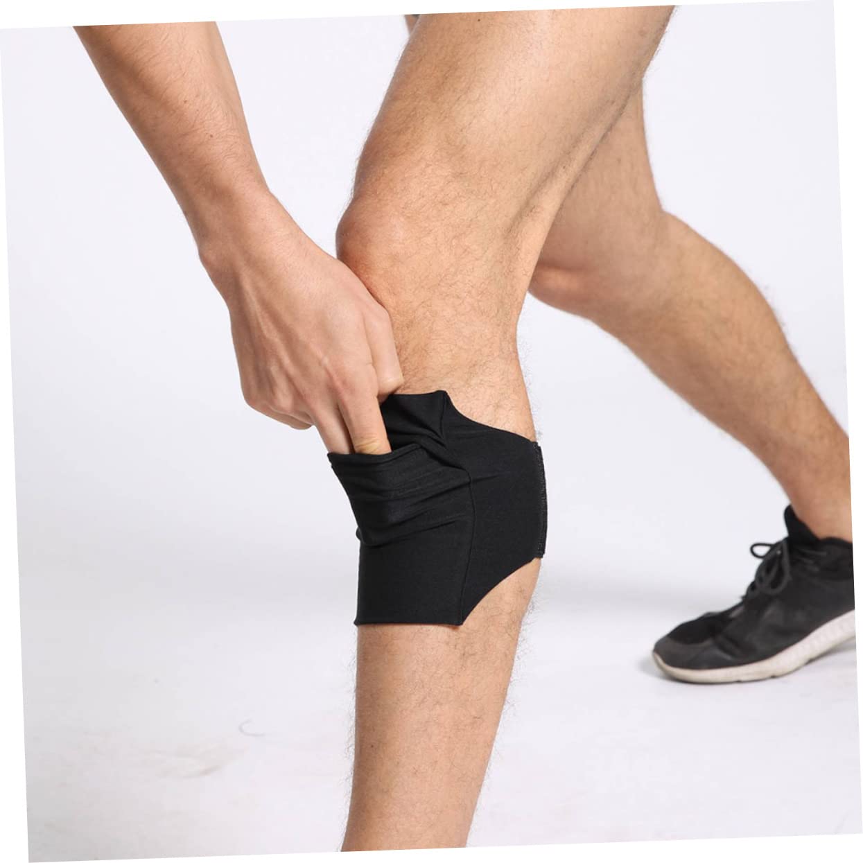 Universal Phone Holder for Running & Leg Exercise - Adjustable Hook & Loop Tape for Secure Phone Storage - Perfect for Jogging, Gym Workouts & Outdoor Activities