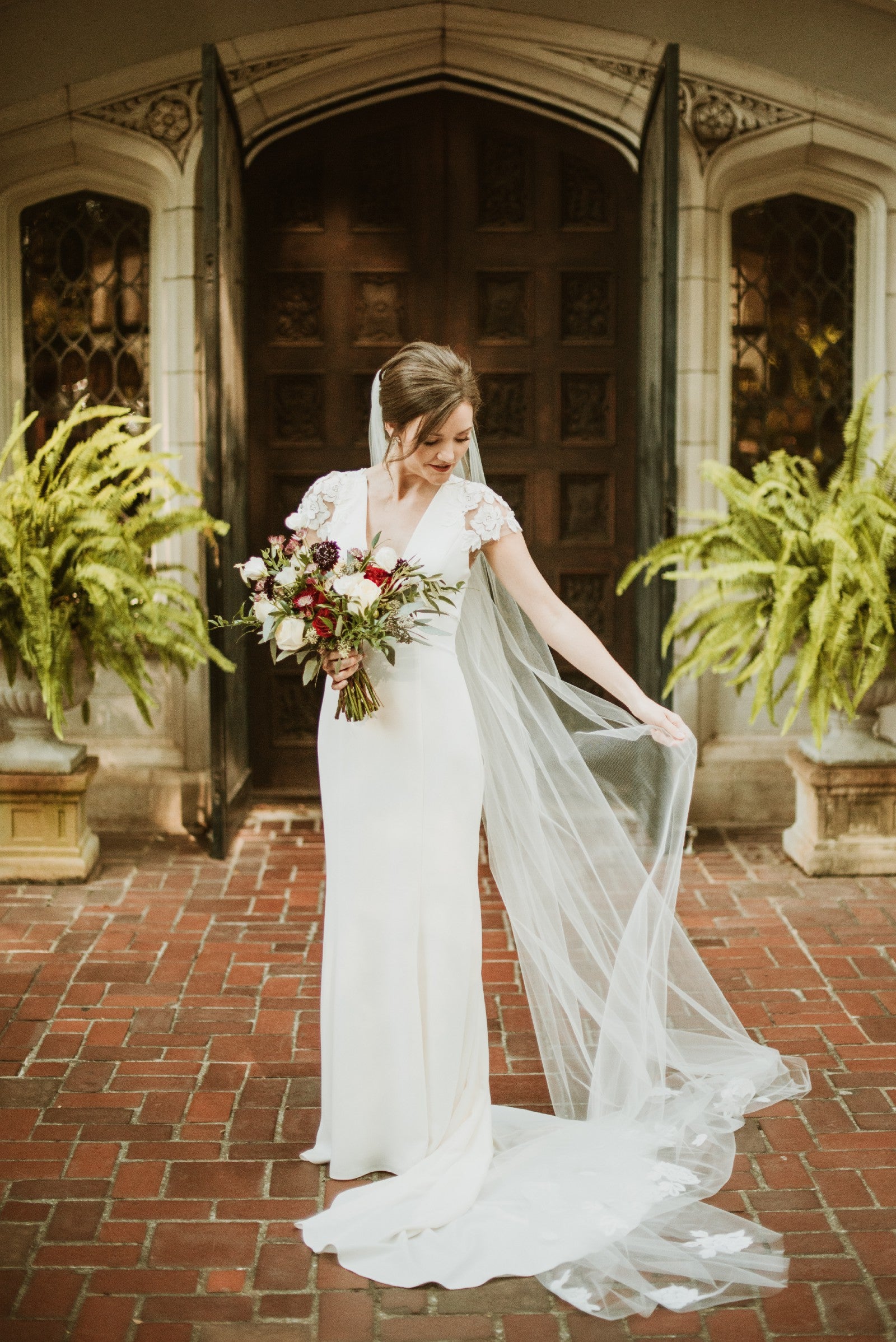 Amsale Amanda Wedding Gown - Elegant Lace Bridal Dress for Bride, Perfect for Church Ceremony & Reception