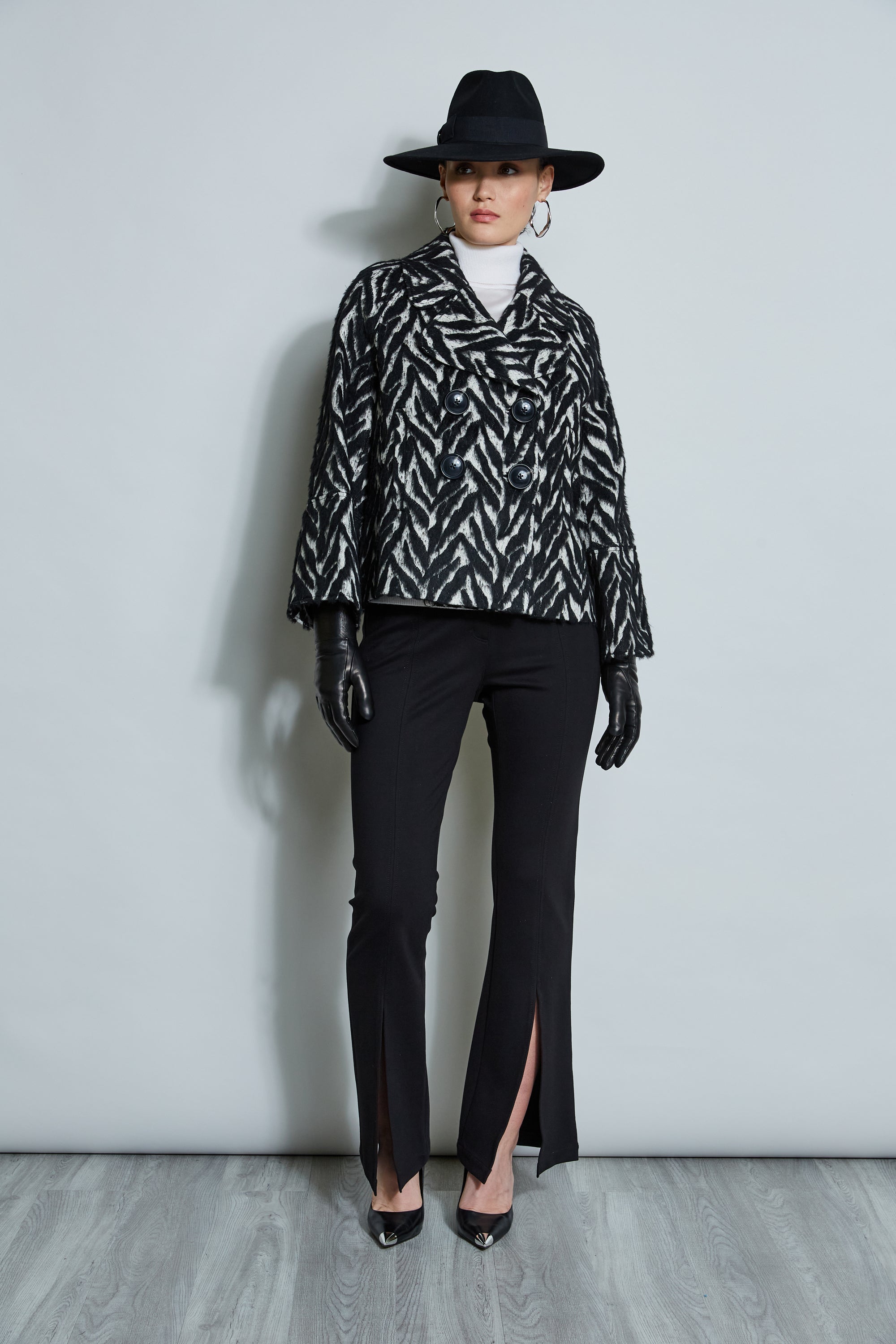 Premium Wool Jacquard Jacket for Men & Women - Stylish Winter Coat with Classic Patterns - Perfect for Office, Travel & Outdoor Activities