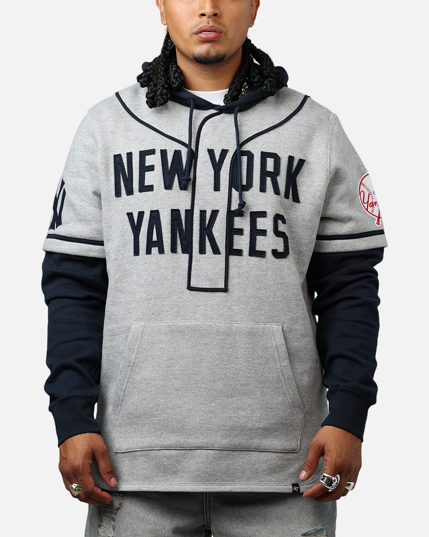 47 Brand New York Yankees Game Hoodie Grey/Navy - Men's Baseball Fan Hooded Sweatshirt for Game Day & Casual Wear