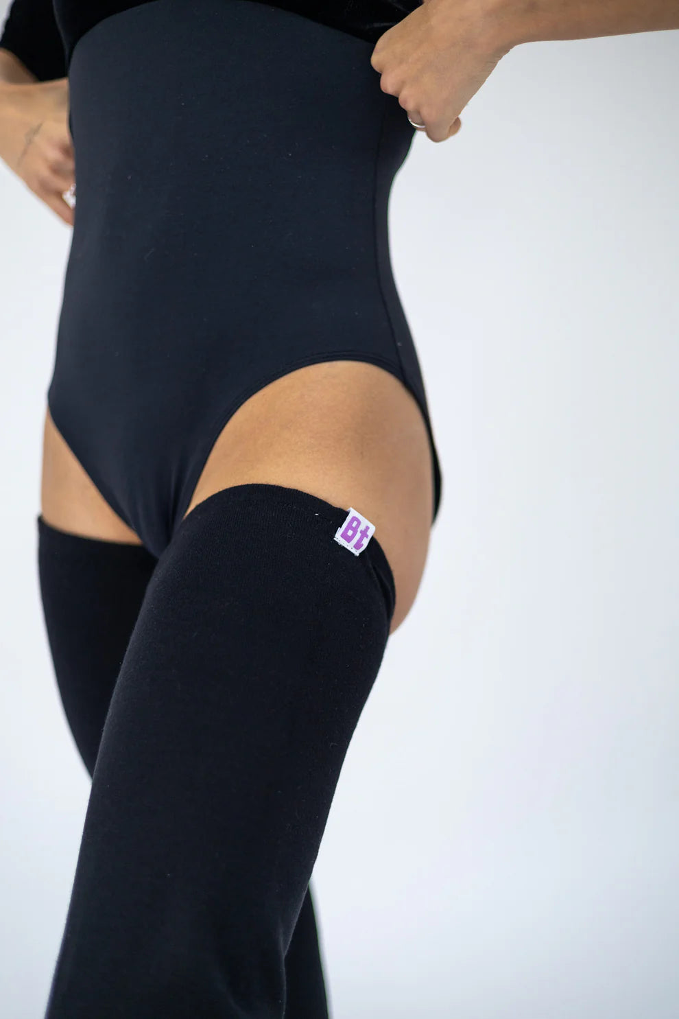 Classic Black Long Leg Warmers for Women - Cozy & Stylish Winter Accessories for Dance, Yoga, and Cold Weather