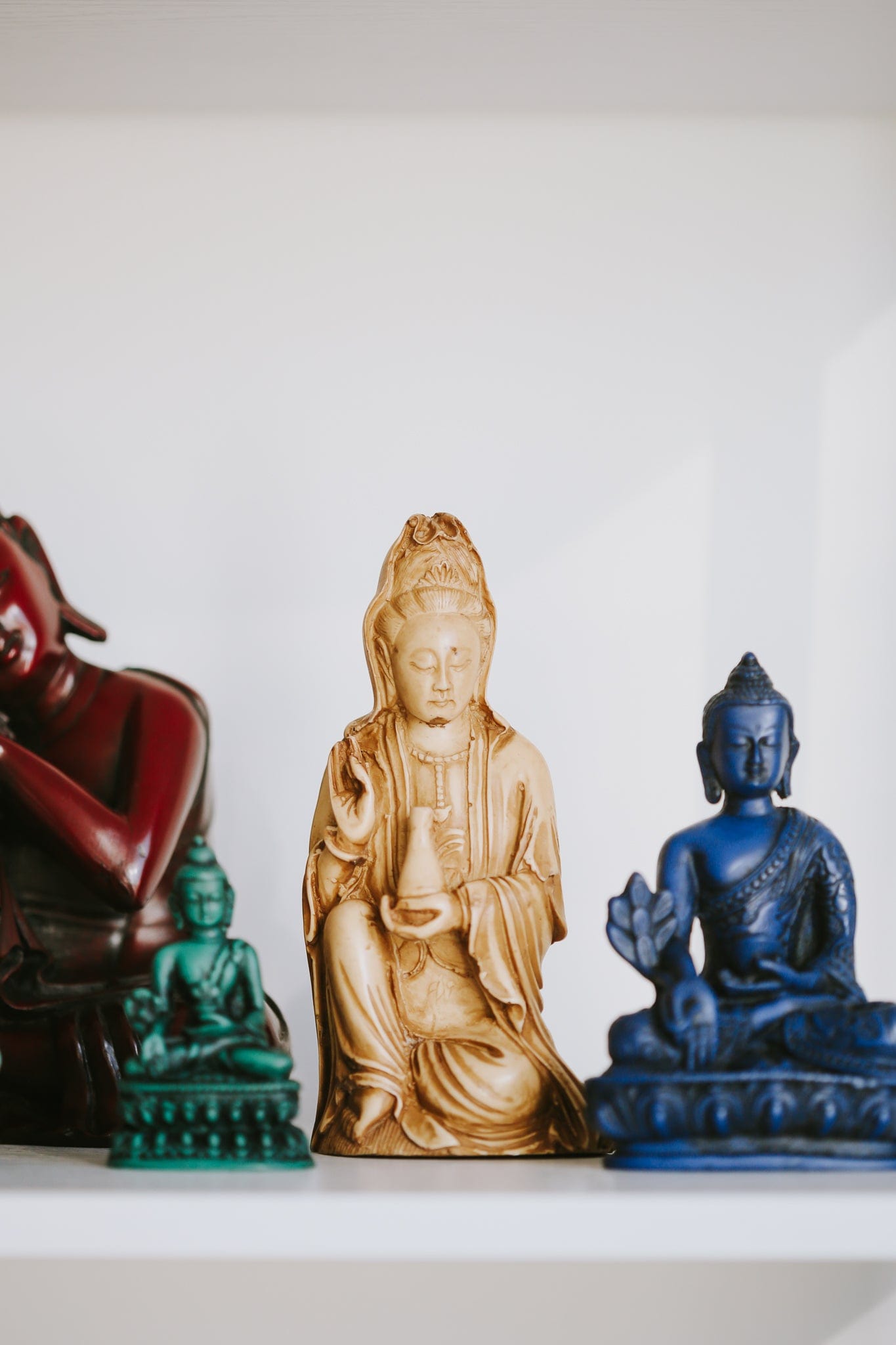 Guanyin Goddess of Compassion Statue - Handcrafted Buddhist Sculpture for Home Altar, Meditation Room & Spiritual Decor | Feng Shui Blessing Gift