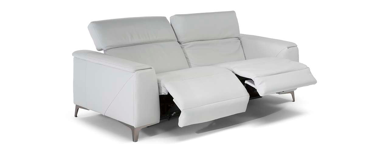 NATUZZI Editions C074 Trionfo Triple Motion Recliner Sectional Sofa - 3-Seater Power Reclining Living Room Couch with Adjustable Headrest & Lumbar Support | Perfect for Home Theater, Family Room & Lounge Relaxation