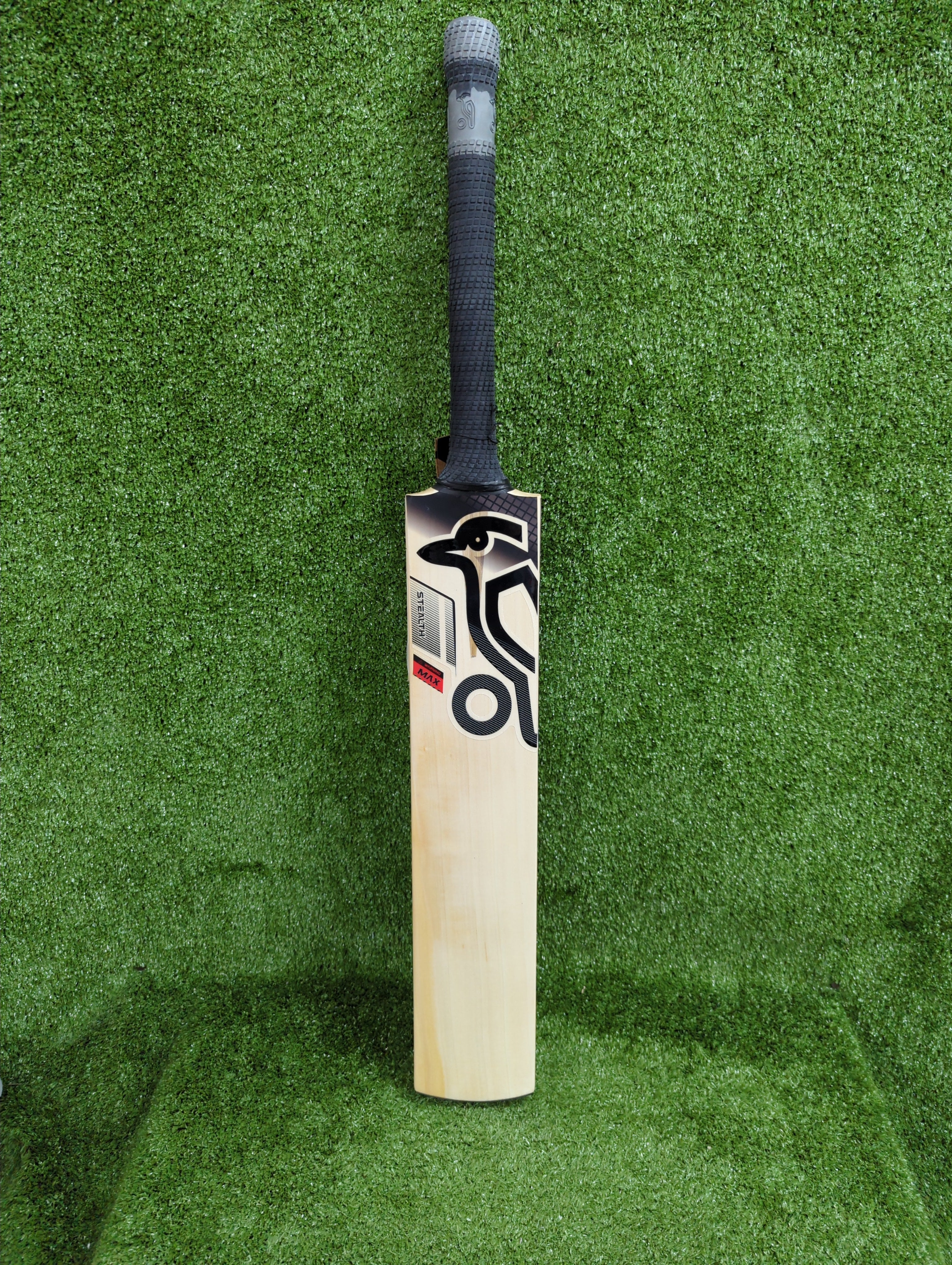 Kookaburra Stealth Max English Willow Cricket Bat - Premium Performance for Professional & Amateur Players - Perfect for Matches & Training Sessions