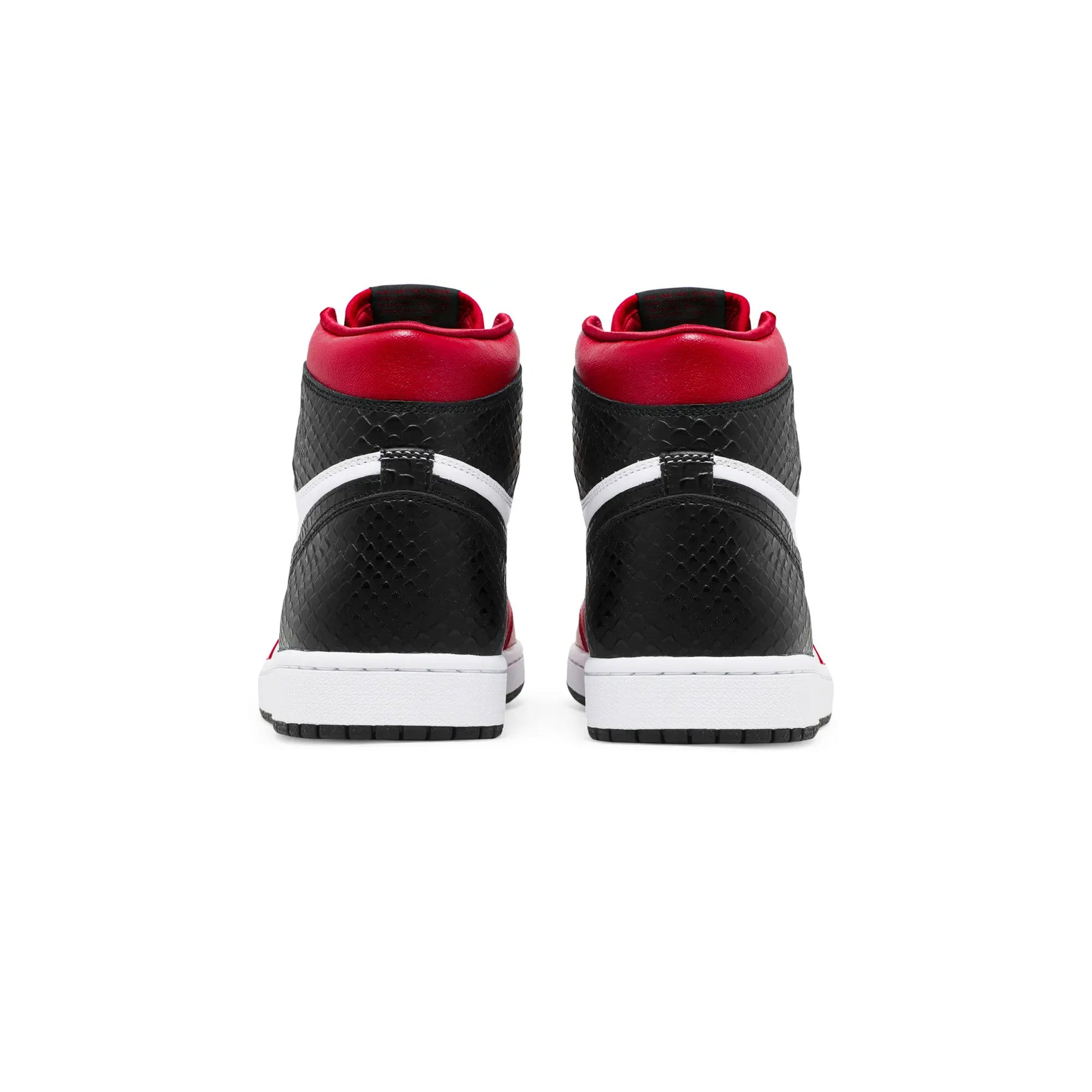 Air Jordan 1 Retro High 'Satin Snake Chicago' TD Sneakers (2020) - Men's Basketball Shoes for Streetwear & Casual Fashion