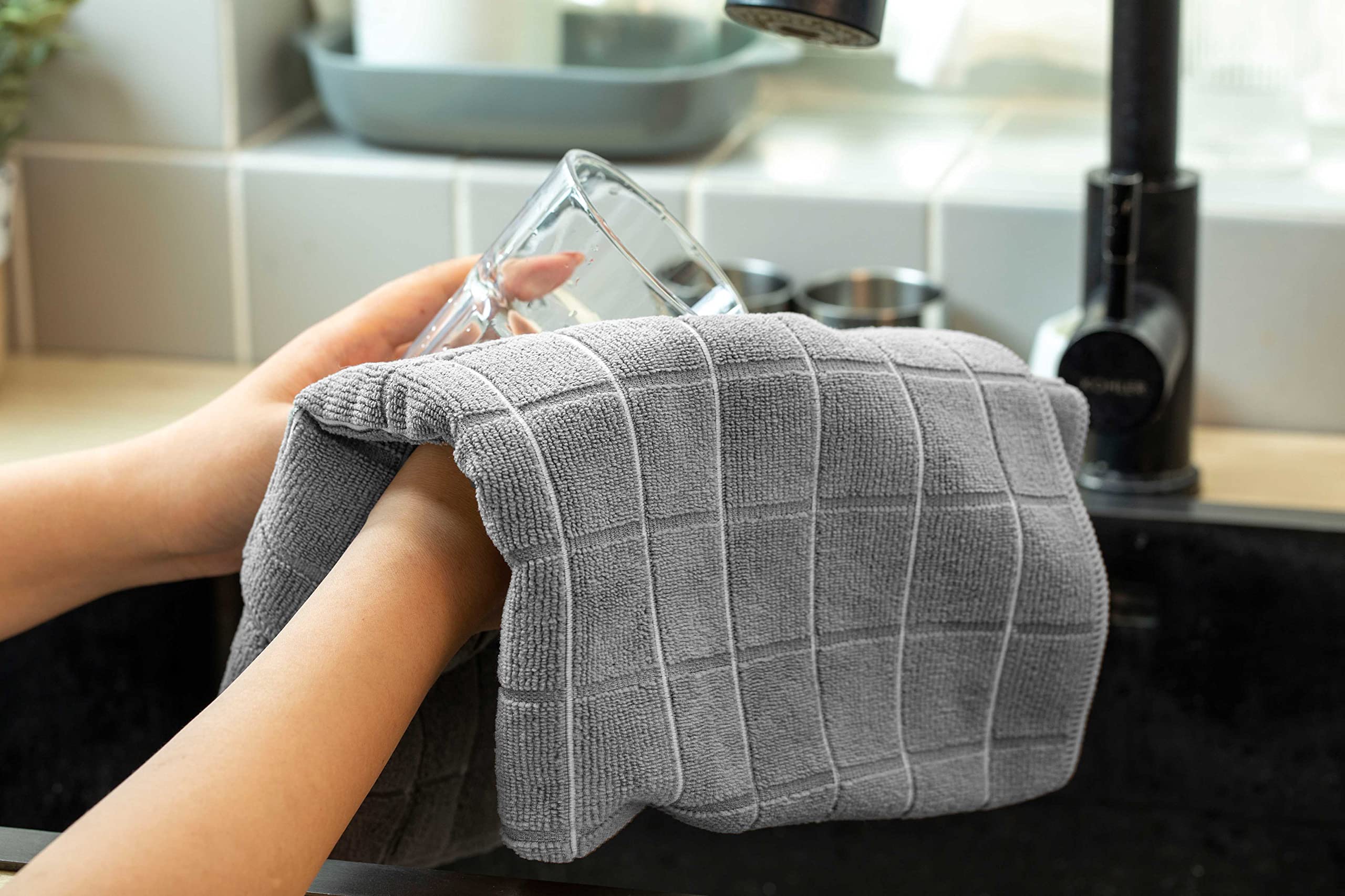Gryeer 8 Pack Microfiber Tea Towels - Super Absorbent, Soft & Lint-Free Kitchen Towels (45x65cm, Grey) for Dish Drying, Cleaning & Counter Wiping
