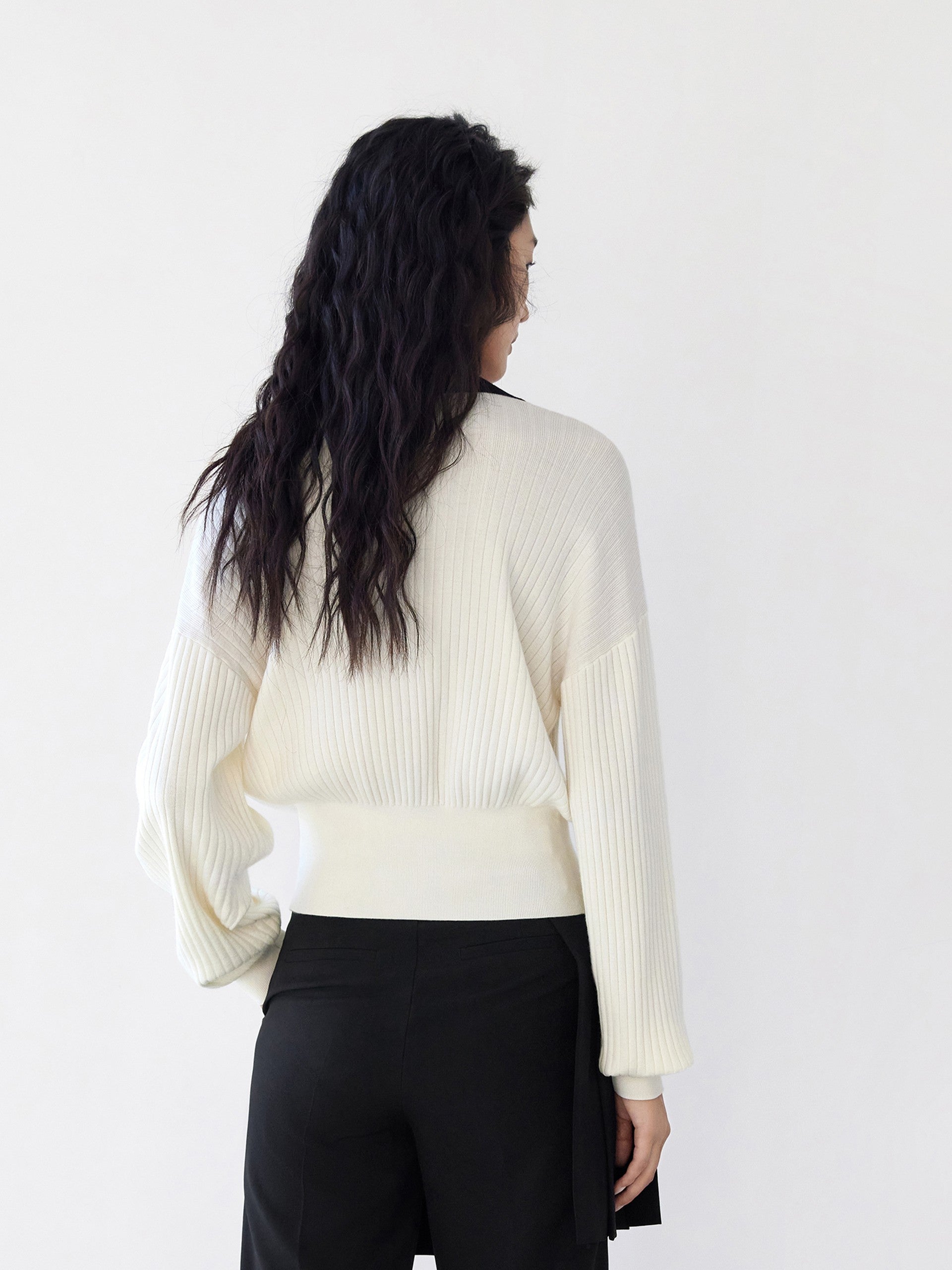 Stylish Contrast V-Neck Metal Button Cardigan for Women - Perfect for Office Wear, Casual Outfits & Layering in Fall & Winter