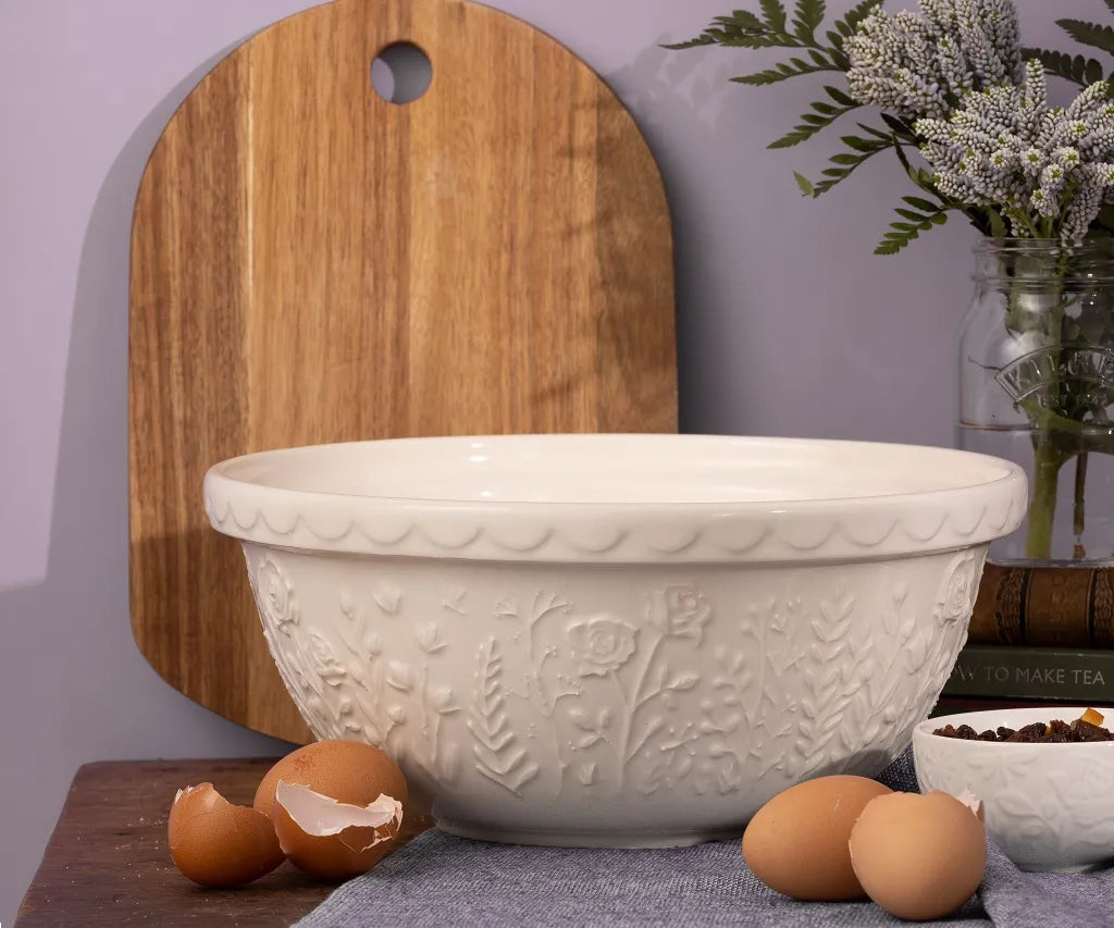 MASON CASH Mixing Bowl Set - Ceramic Mixing Bowls for Baking with Non-Slip Base & Pour Spout - In the Meadow Design - Perfect for Cake Mixing, Cookie Dough, and Food Prep - Ideal for Home Bakers & Professional Kitchens