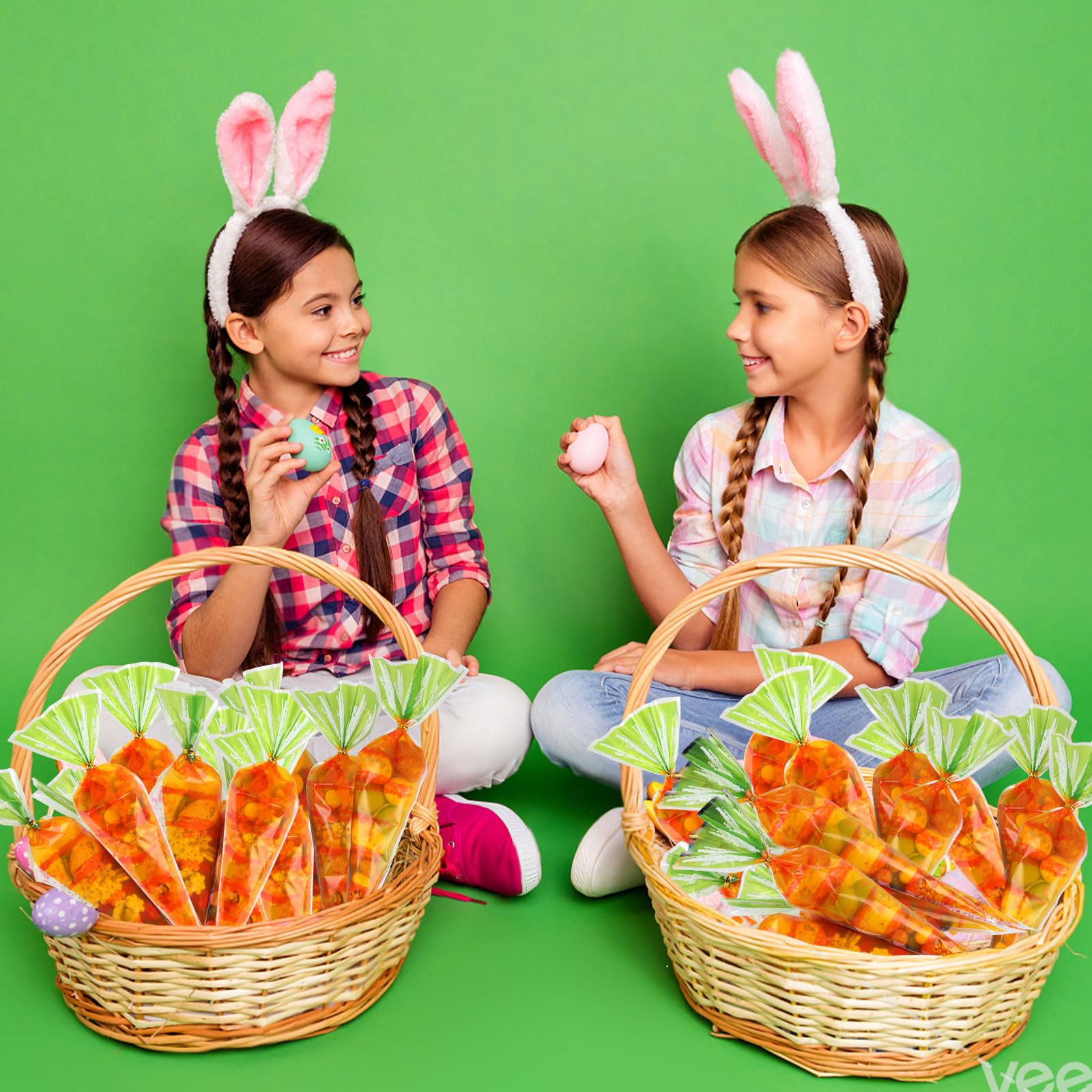 CCINEE 100 Pcs Easter Carrot Shaped Candy Bags - Translucent Cone Treat Bags with Twist Ties for Easter Party Favors, Gift Wrapping & Home Decor | Perfect for Easter Egg Hunts, Classroom Treats & Spring Celebrations