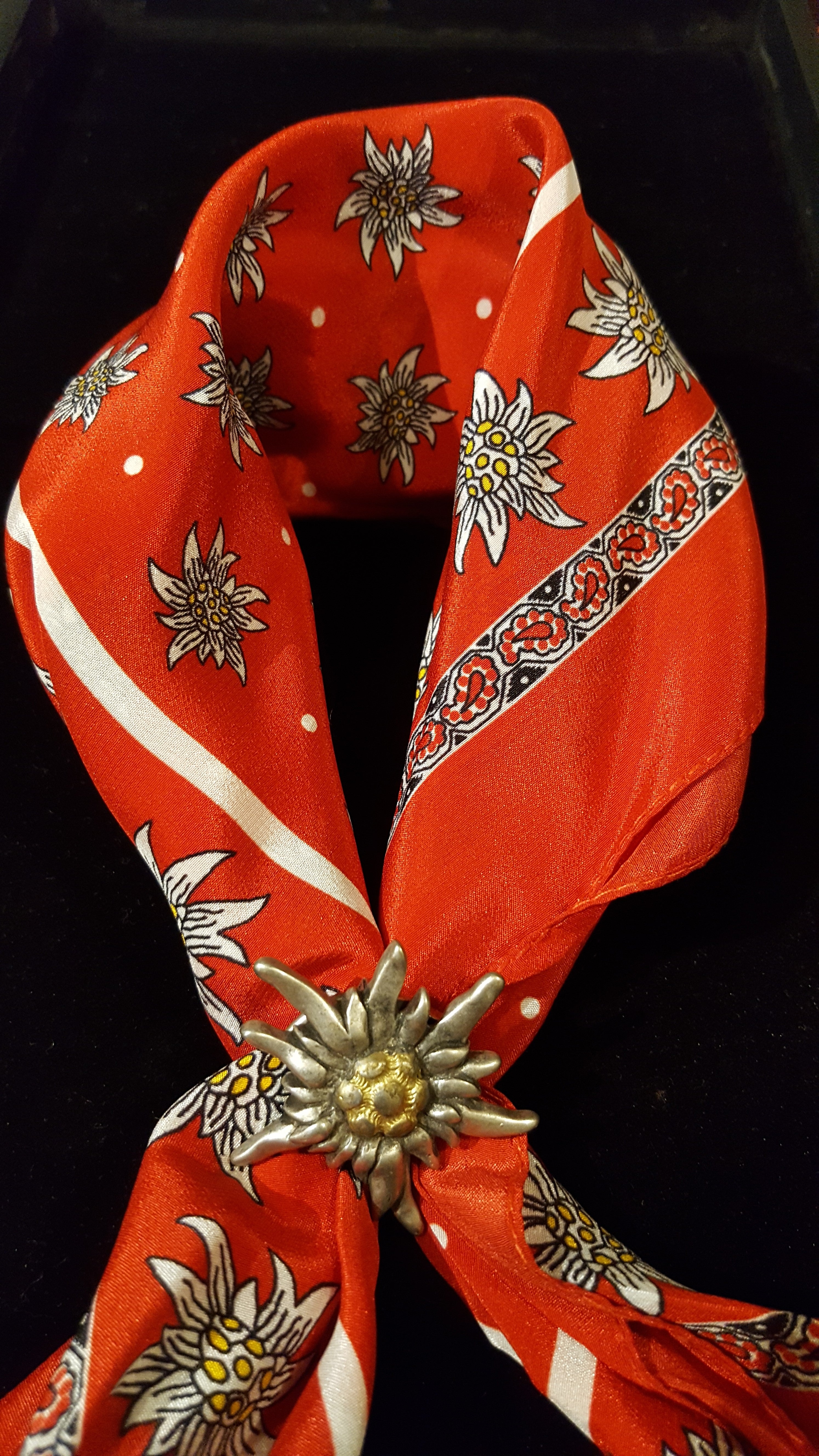 Italian Silk Edelweiss Scarves for Women - Luxury Floral Print Shawl Wrap - Elegant Fashion Accessory for Parties, Weddings & Special Occasions