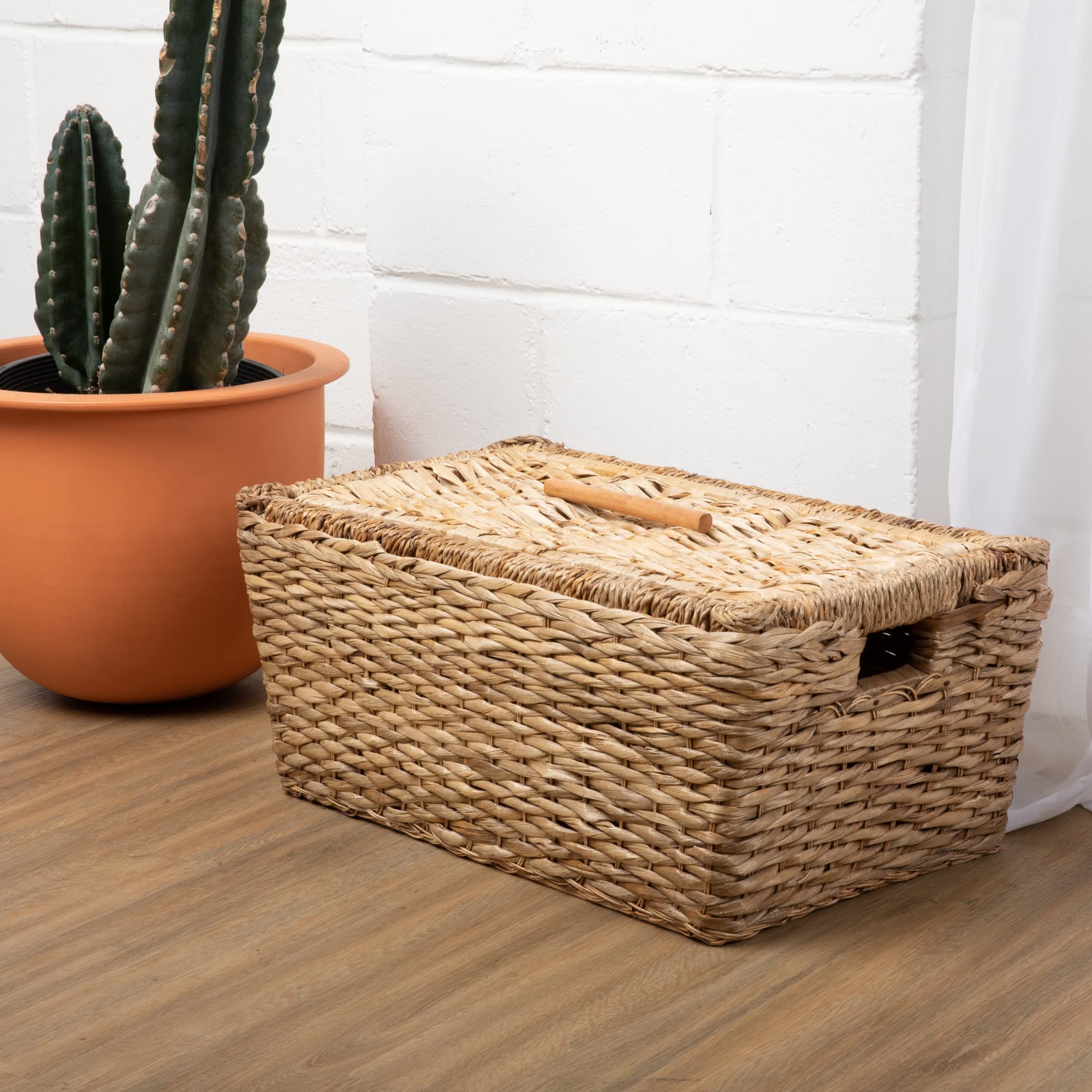 Large Wicker Storage Basket with Lid - Rattan Woven Rectangular Organizer Box for Laundry, Toys, Books & Blankets | Handmade Toy Chest & Pillow Organizer | Perfect for Nursery, Living Room & Bedroom Storage