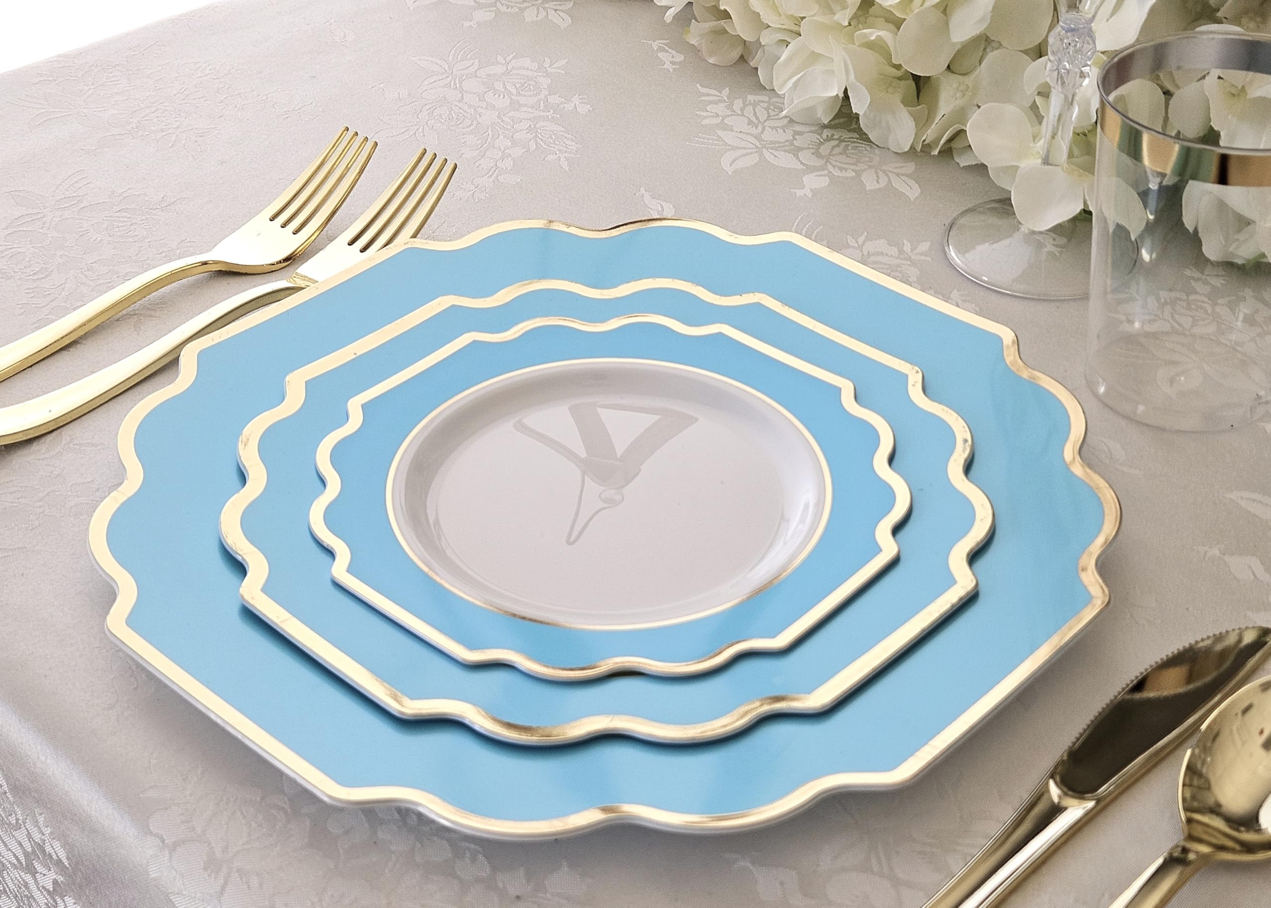 120 Heavyweight Disposable Plastic Plates 10.5 Inch - Elegant Imperial Aqua & Gold for Wedding, Party, Banquet & Special Events | Durable Dinner Plates for Catering, BBQ, Picnic & Family Gatherings
