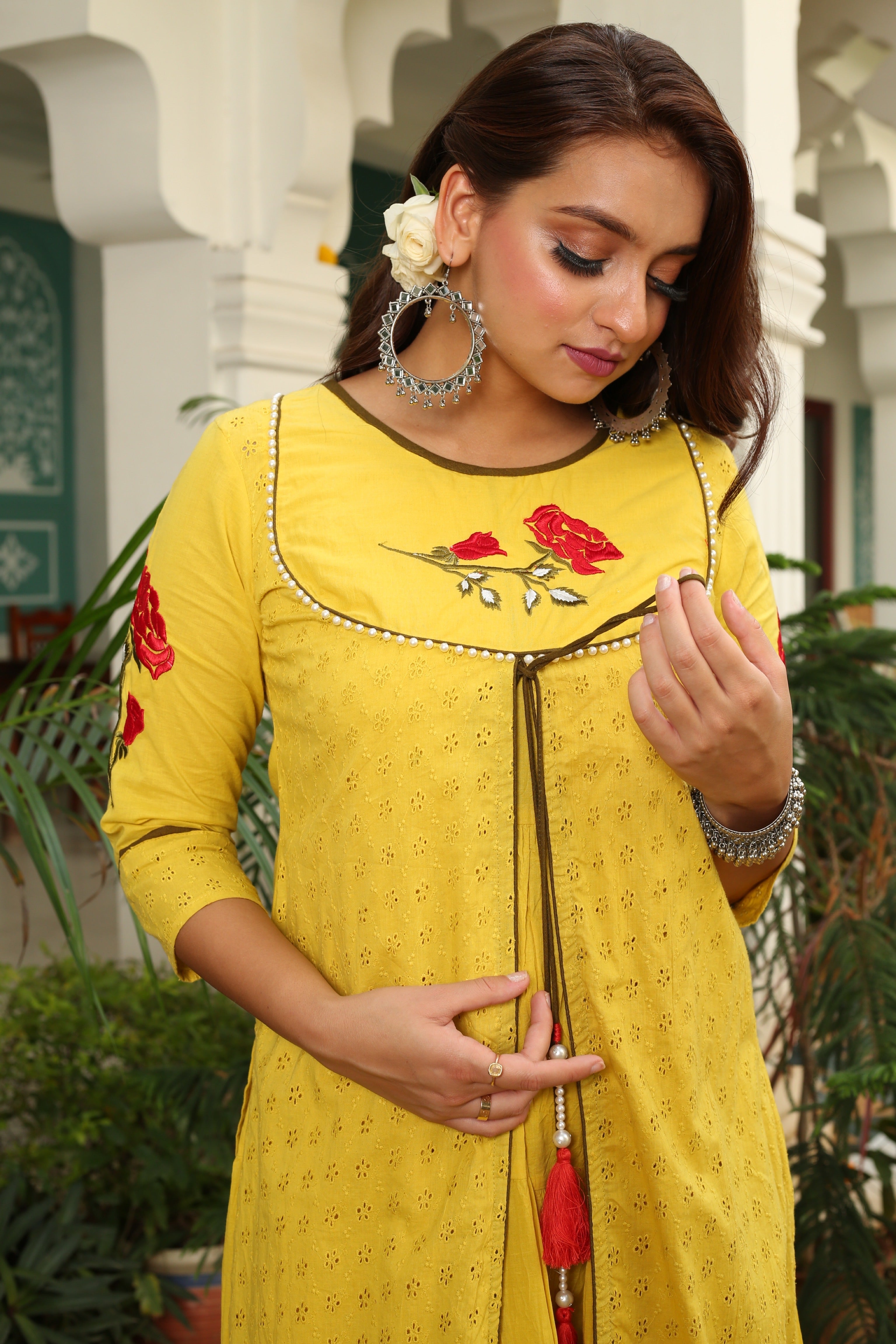 Rani's Resham Yellow Dress - Elegant Indian Party Wear for Women - Perfect for Weddings, Festivals & Special Occasions