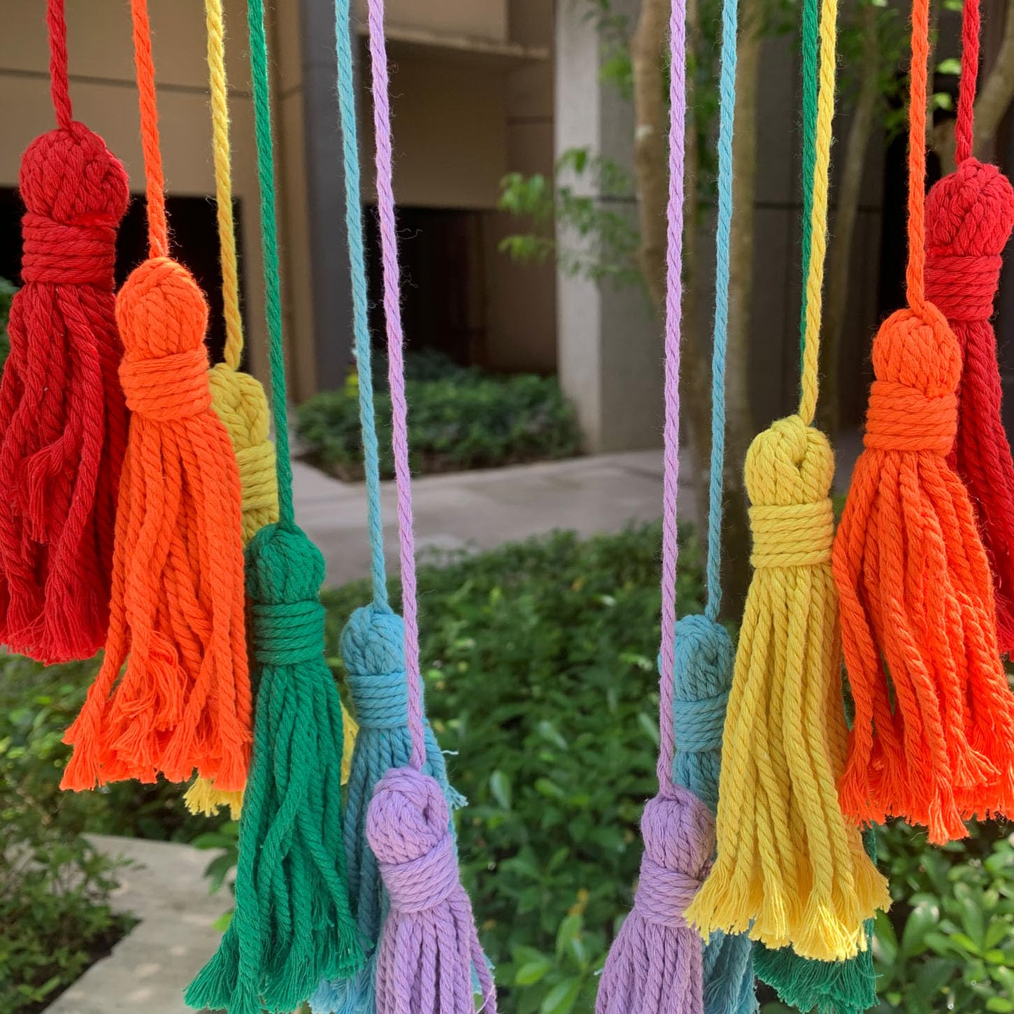 ACEDSGN Rainbow Macrame Bow Holder - Handmade Hair Clip Organizer for Baby Girls, Boho Nursery Decor, Headband Storage | Perfect for Birthday, Valentine's Day Gifts & Kids' Bedroom Party Decor