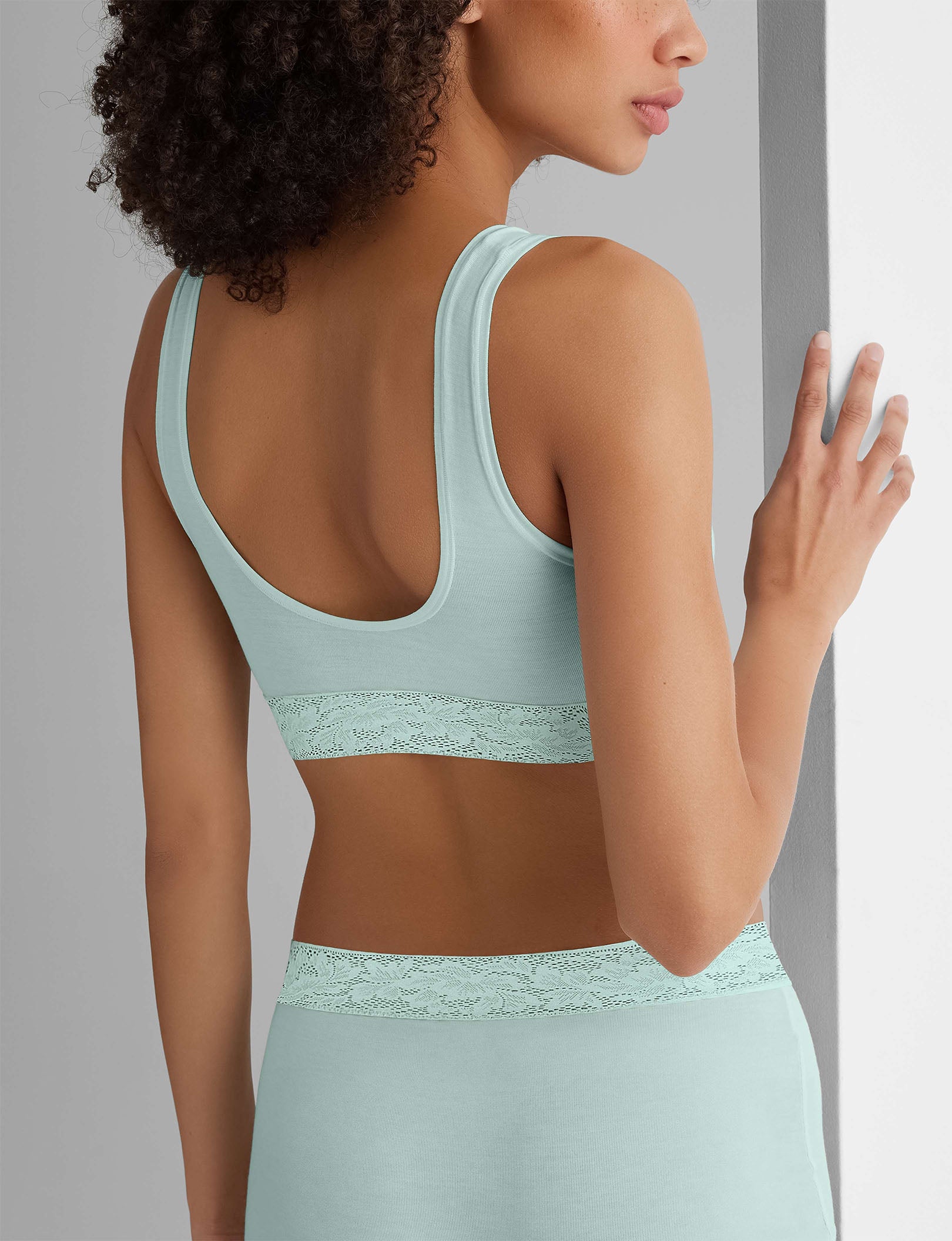 Second Skin Scoop Bralette with Lace Band - Comfortable Wireless Bra for Everyday Wear, Yoga & Lounge