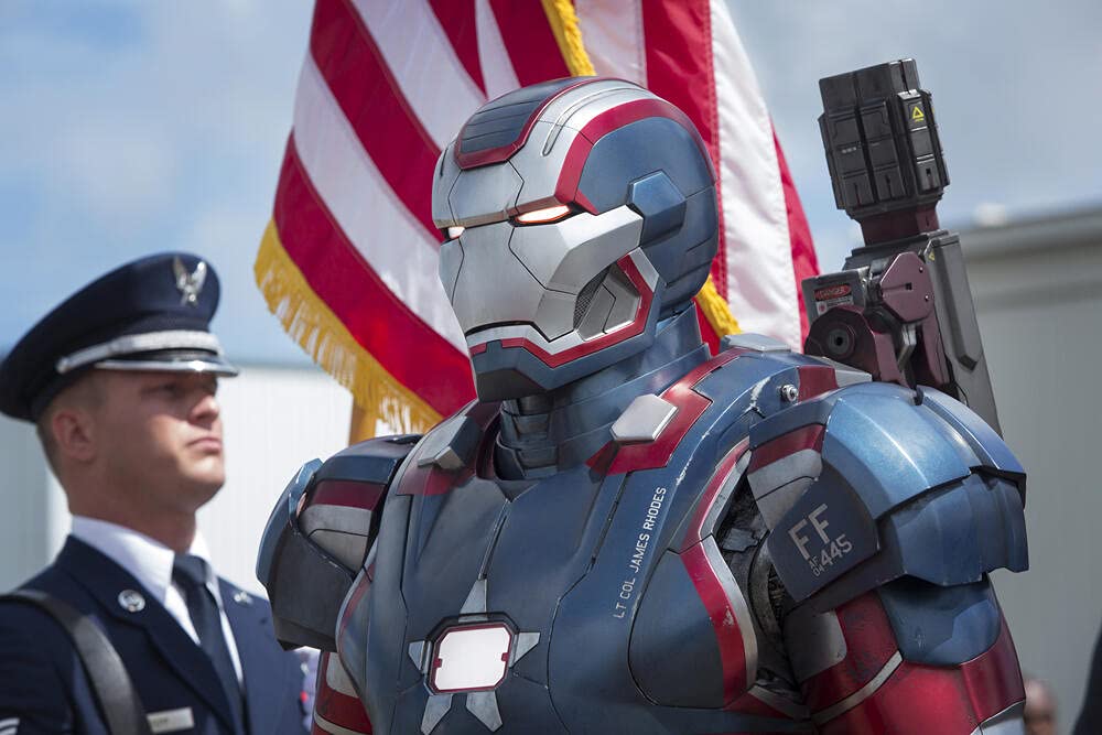 Iron Man 3 Blu-ray Movie - Marvel Superhero Action Film - Perfect for Movie Nights & Marvel Fans Collection