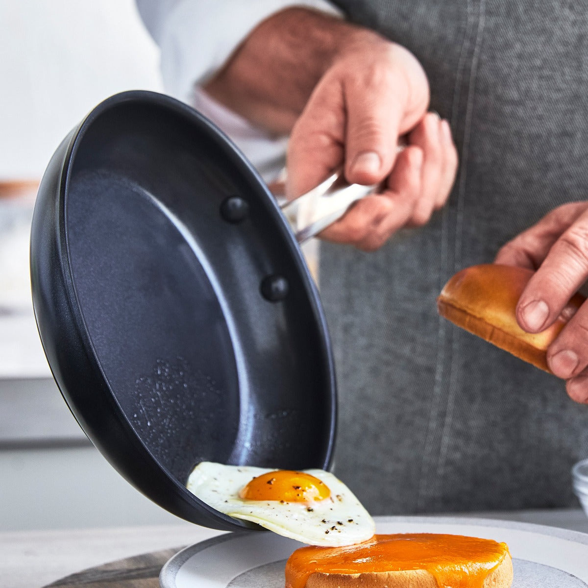 Premium Chatham Black Ceramic Nonstick 8-Inch Frying Pan - PFOA Free, Healthy Cooking Skillet for Eggs, Pancakes & Sauteing - Ideal for Gas, Electric & Induction Stovetops